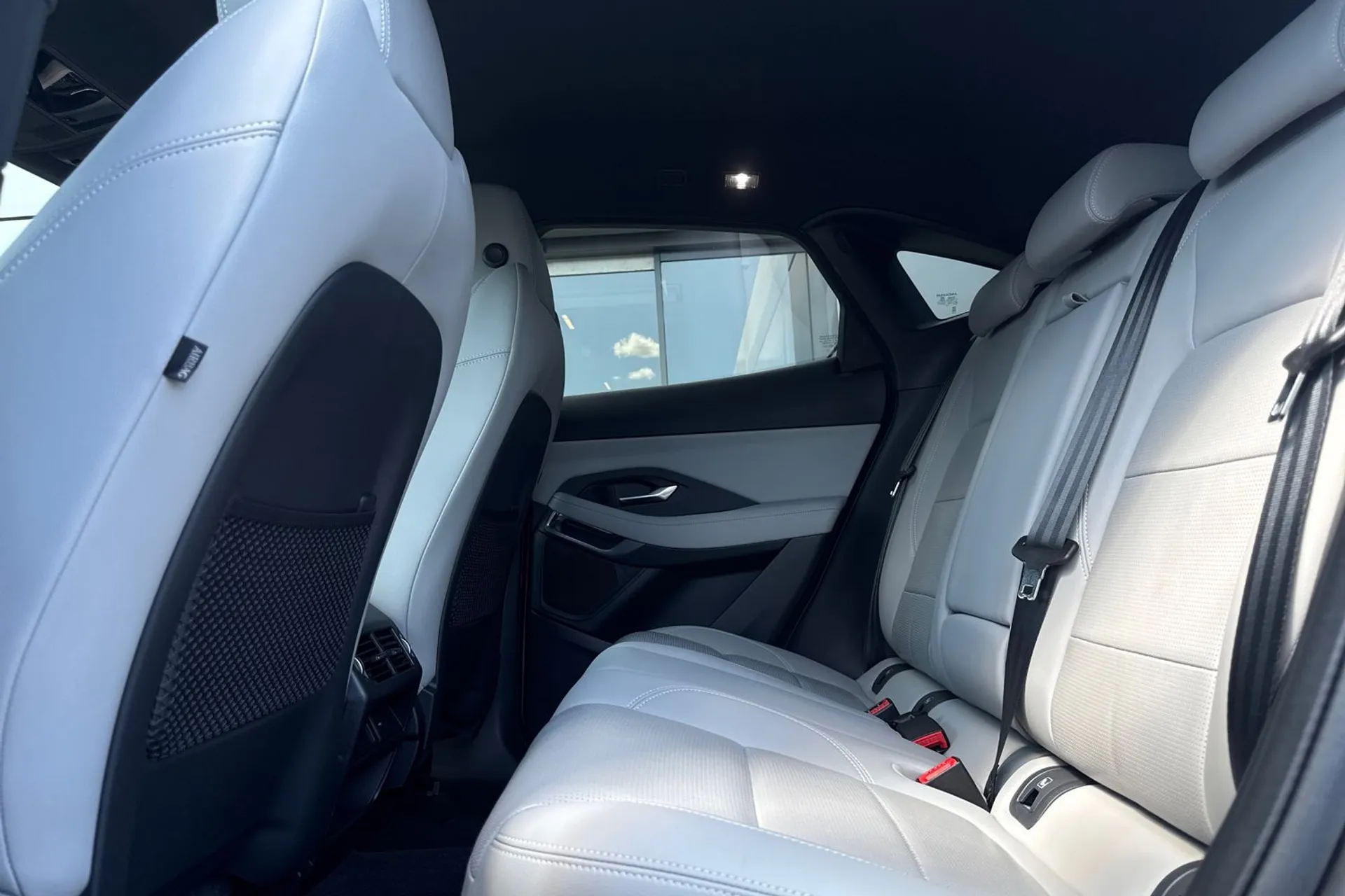 Jaguar E-PACE thumbnail image number 46