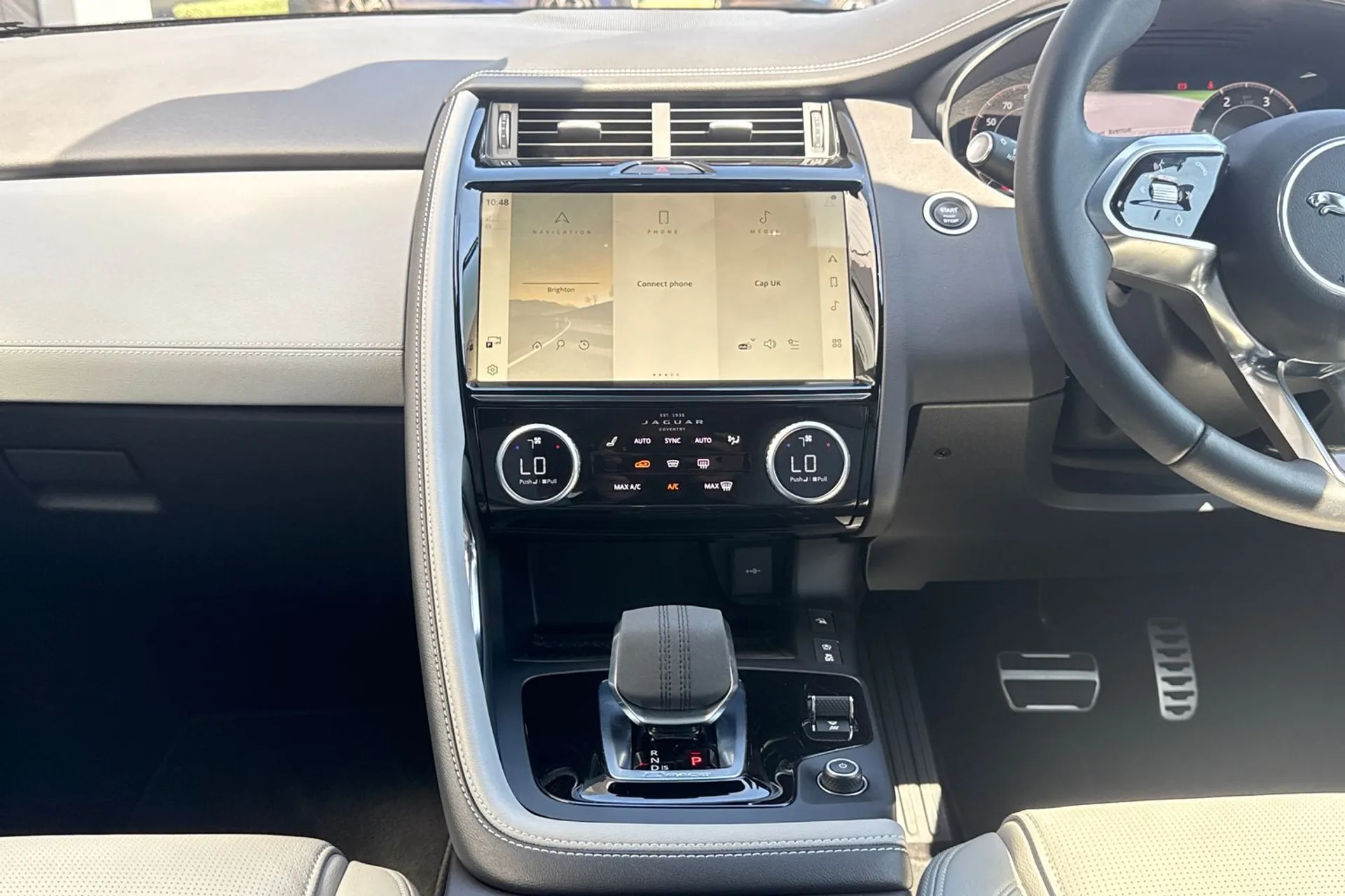 Jaguar E-PACE thumbnail image number 51