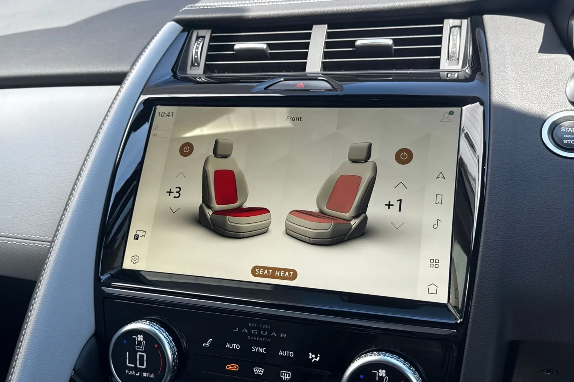 Jaguar E-PACE thumbnail image number 10