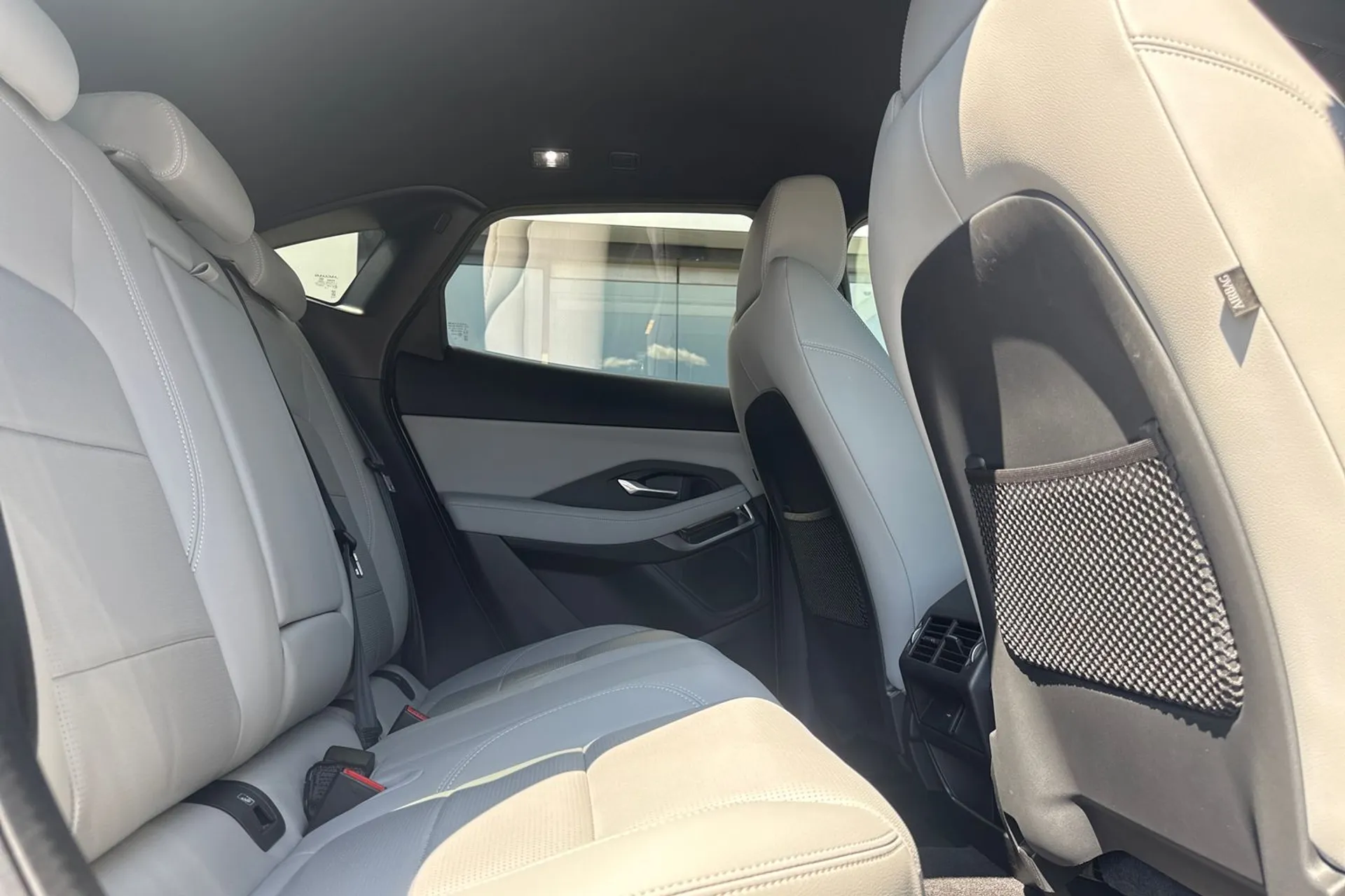 Jaguar E-PACE thumbnail image number 29