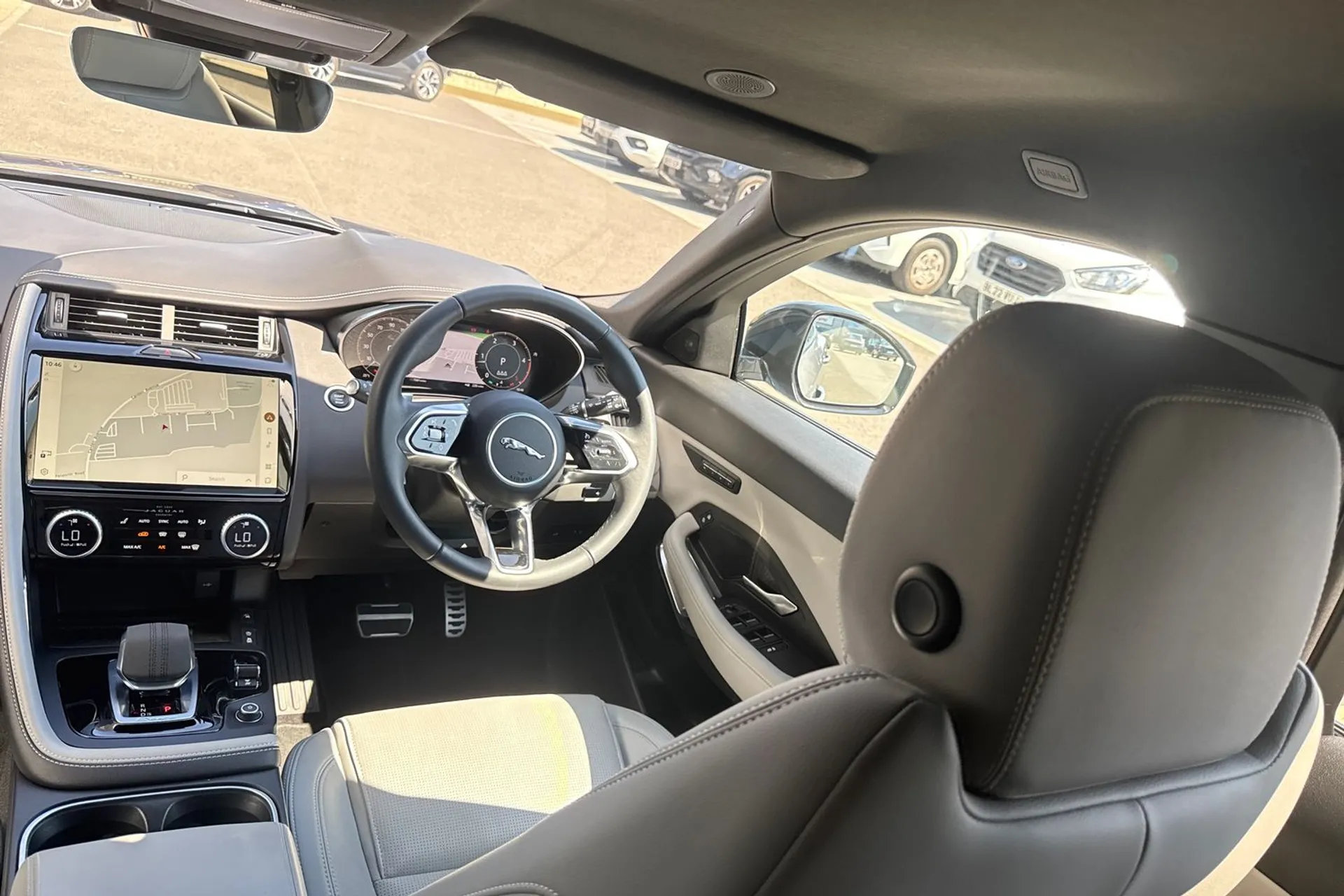 Jaguar E-PACE thumbnail image number 48