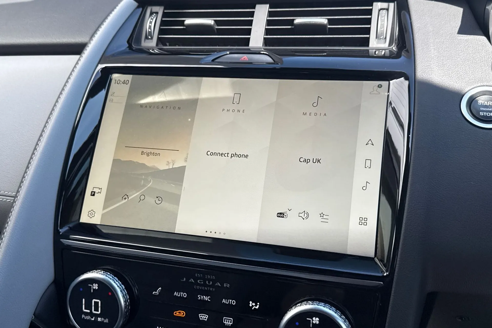 Jaguar E-PACE thumbnail image number 57