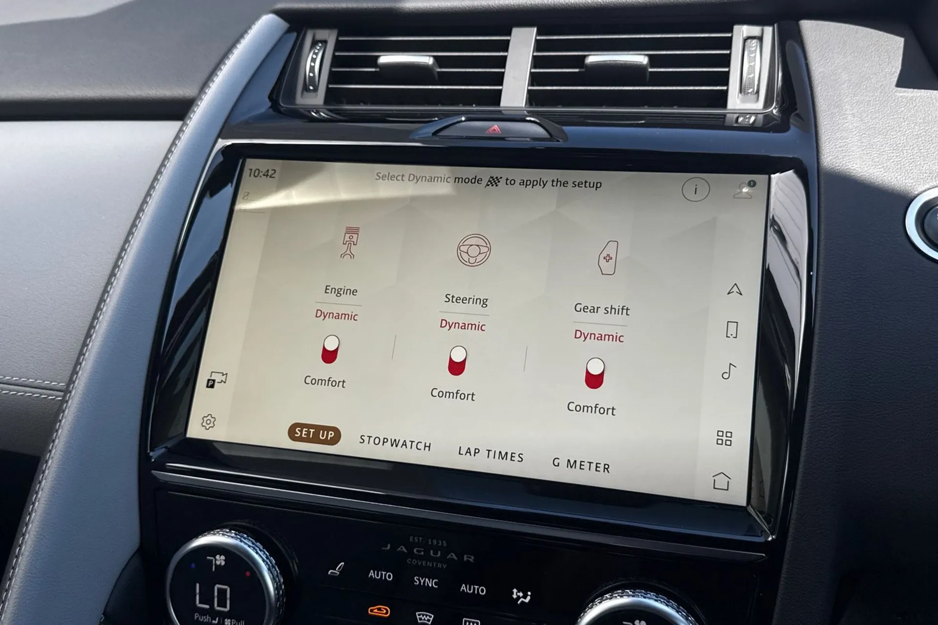 Jaguar E-PACE thumbnail image number 62