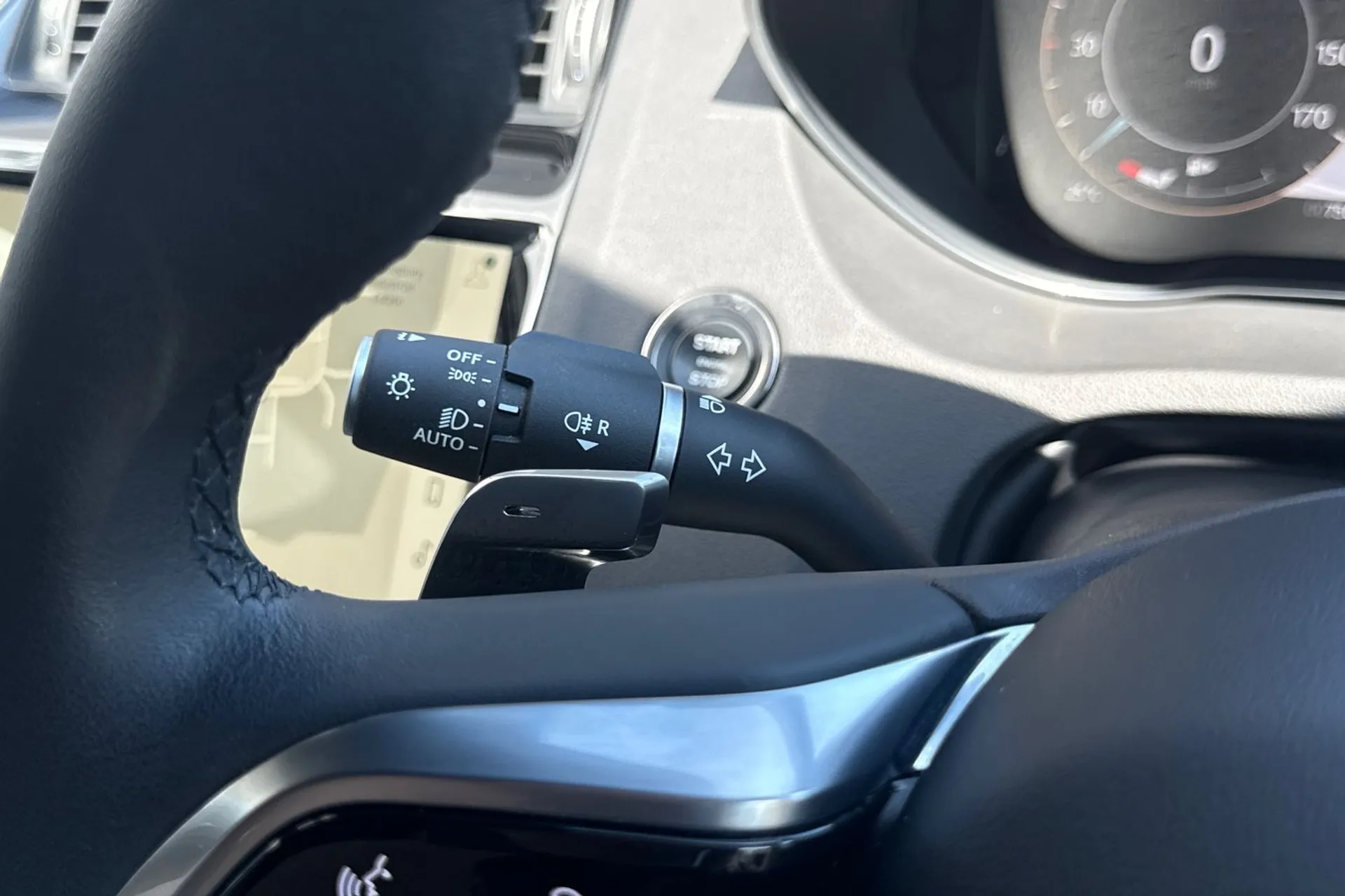 Jaguar E-PACE thumbnail image number 20