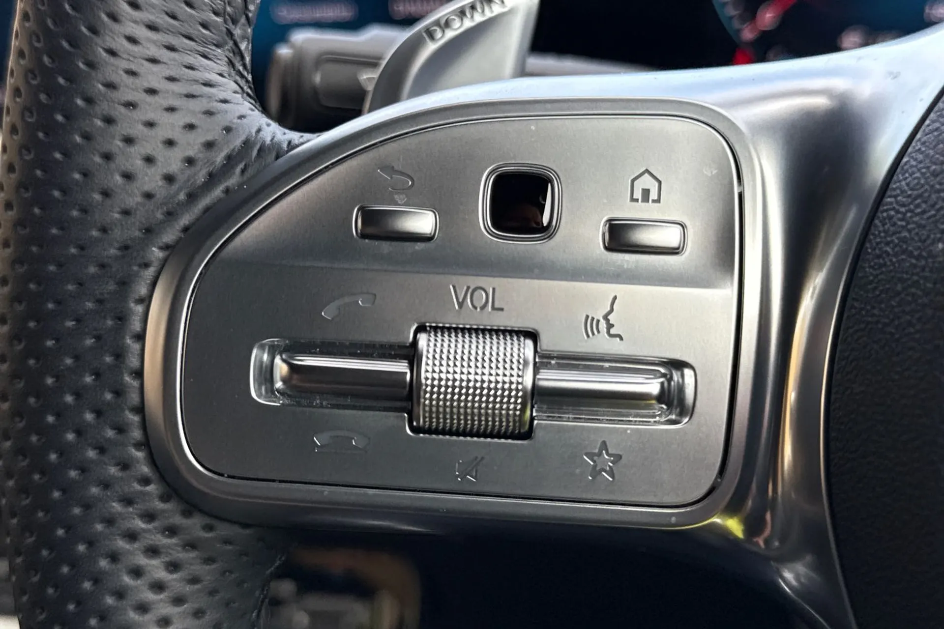 MERCEDES-BENZ A CLASS thumbnail image number 38