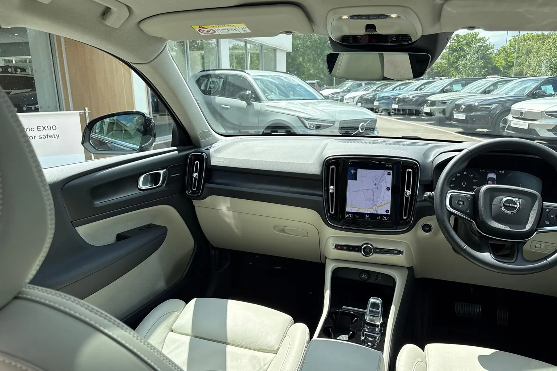 Volvo XC40 thumbnail image number 31