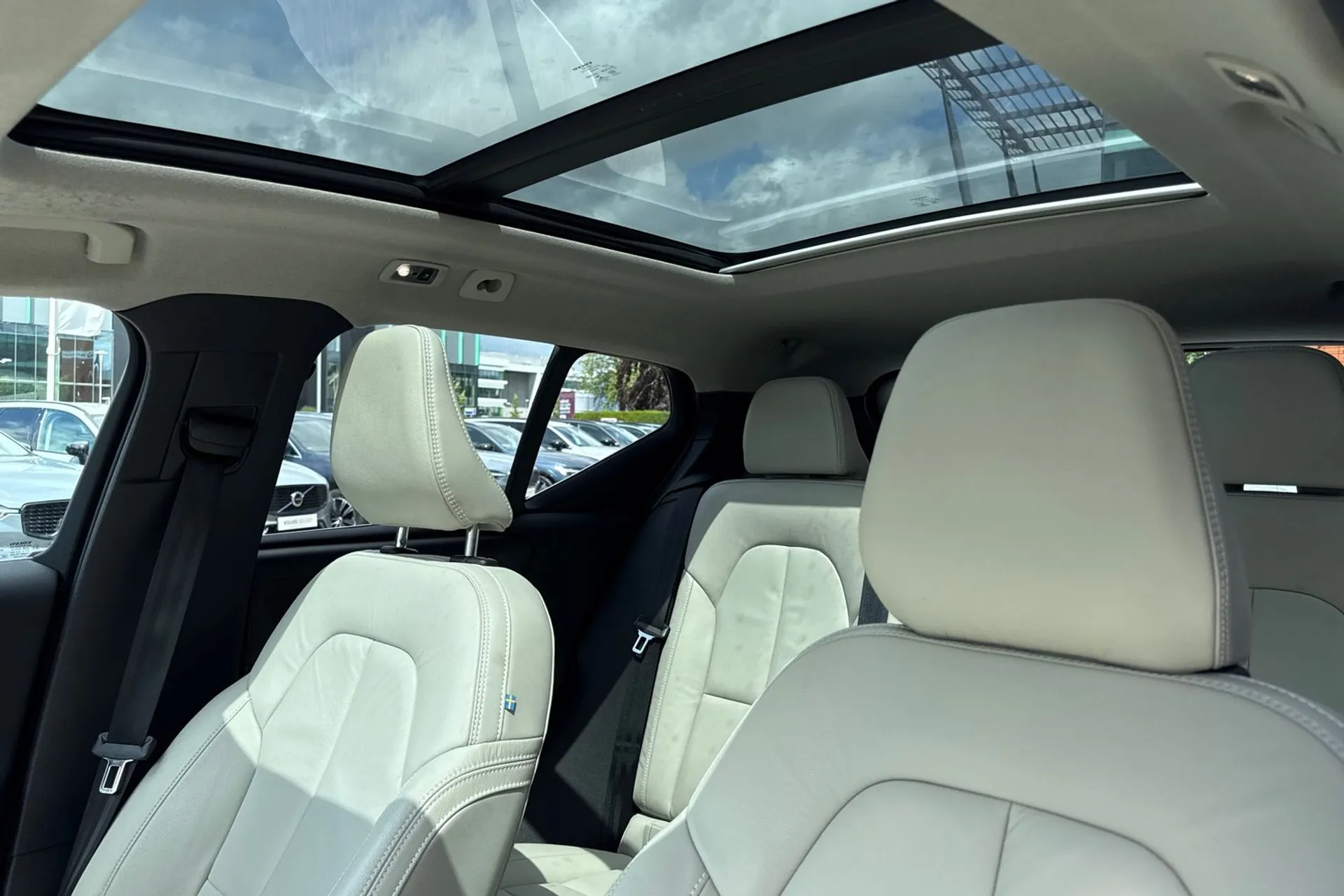Volvo XC40 thumbnail image number 28
