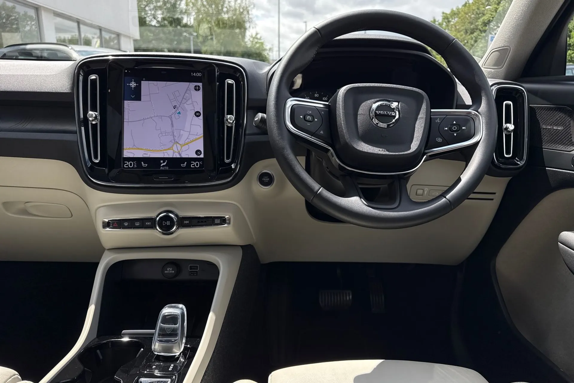 Volvo XC40 thumbnail image number 33