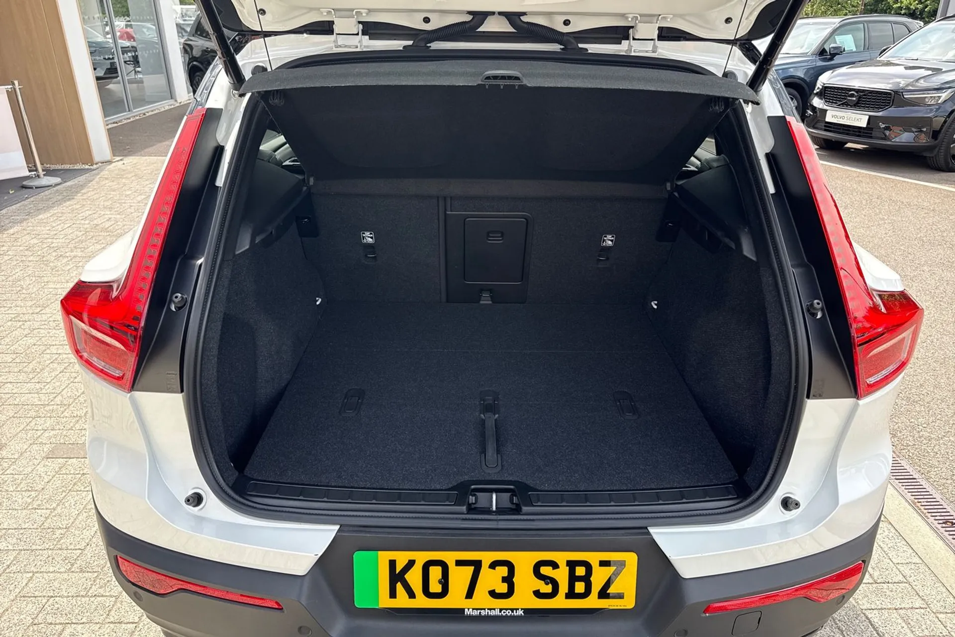 Volvo XC40 thumbnail image number 19