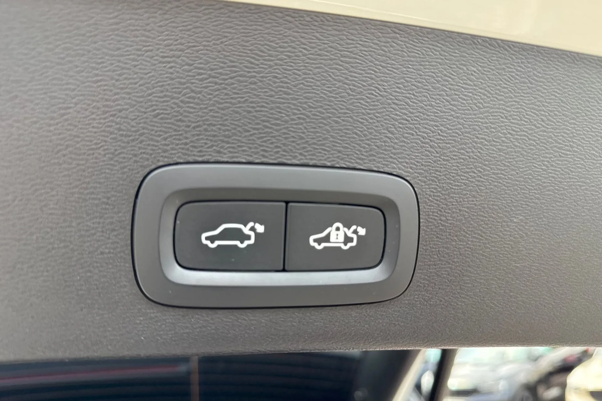 Volvo XC40 thumbnail image number 20