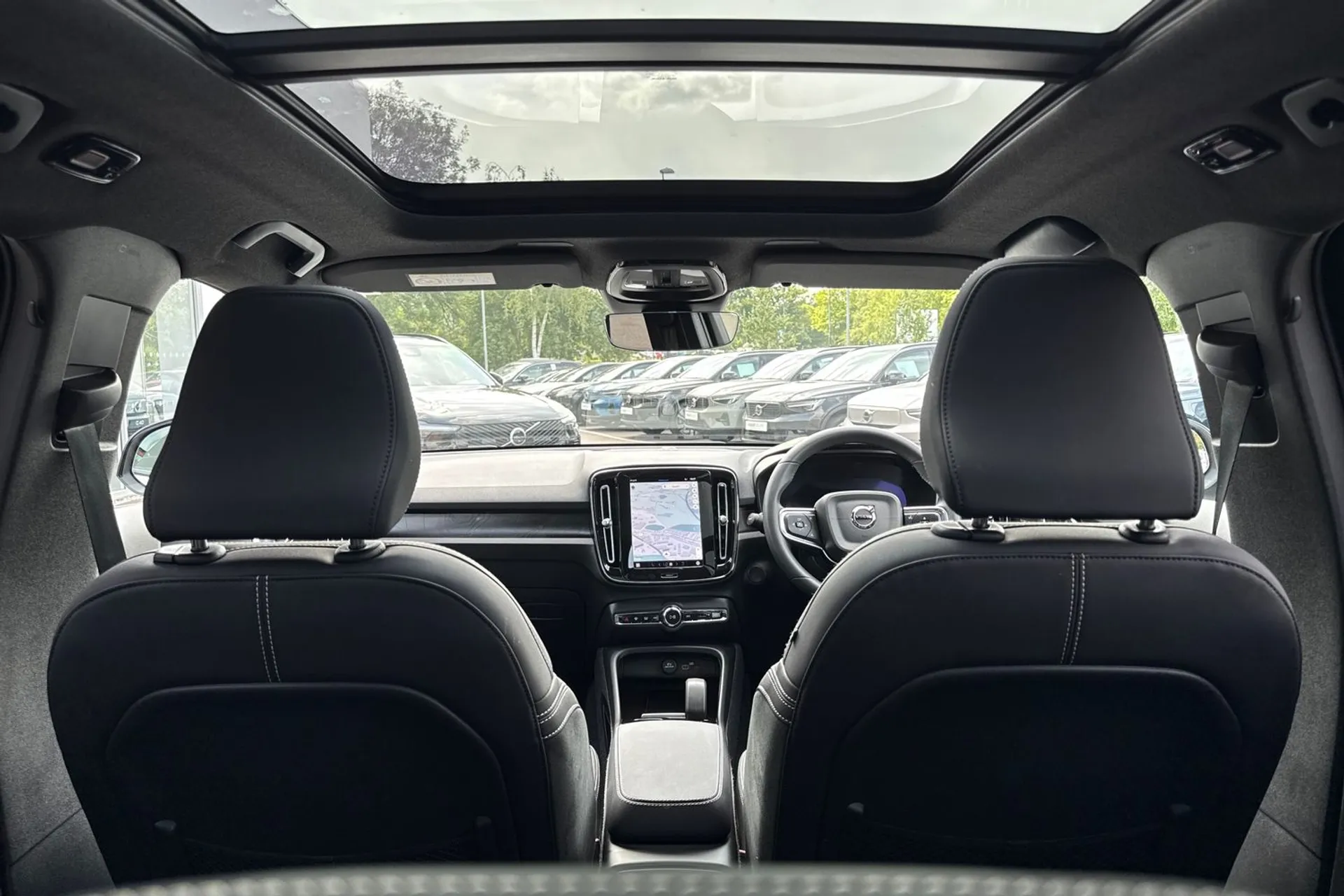 Volvo XC40 thumbnail image number 21