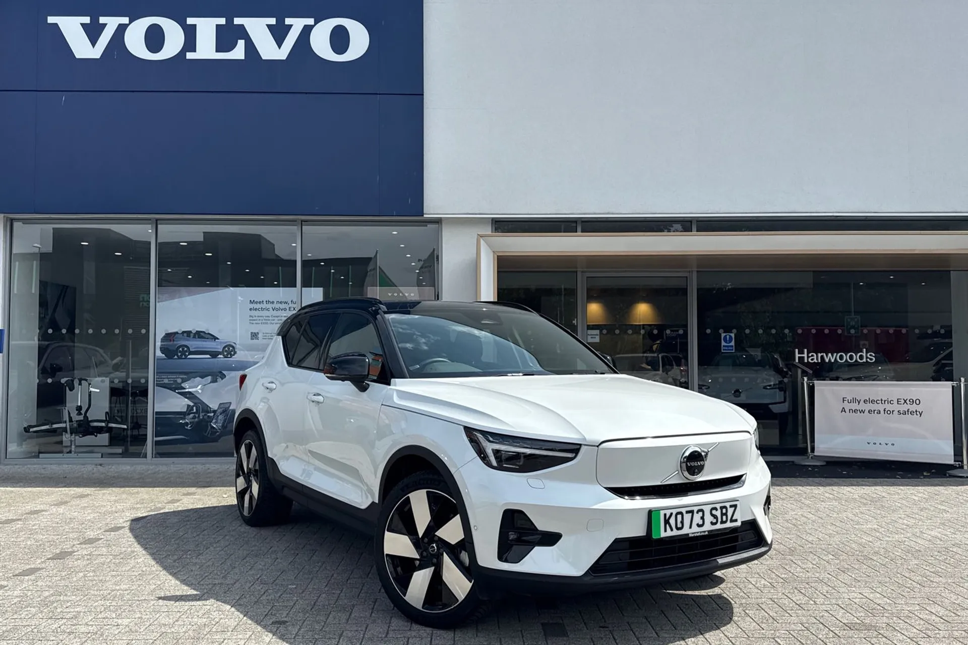 Volvo XC40 focused image
