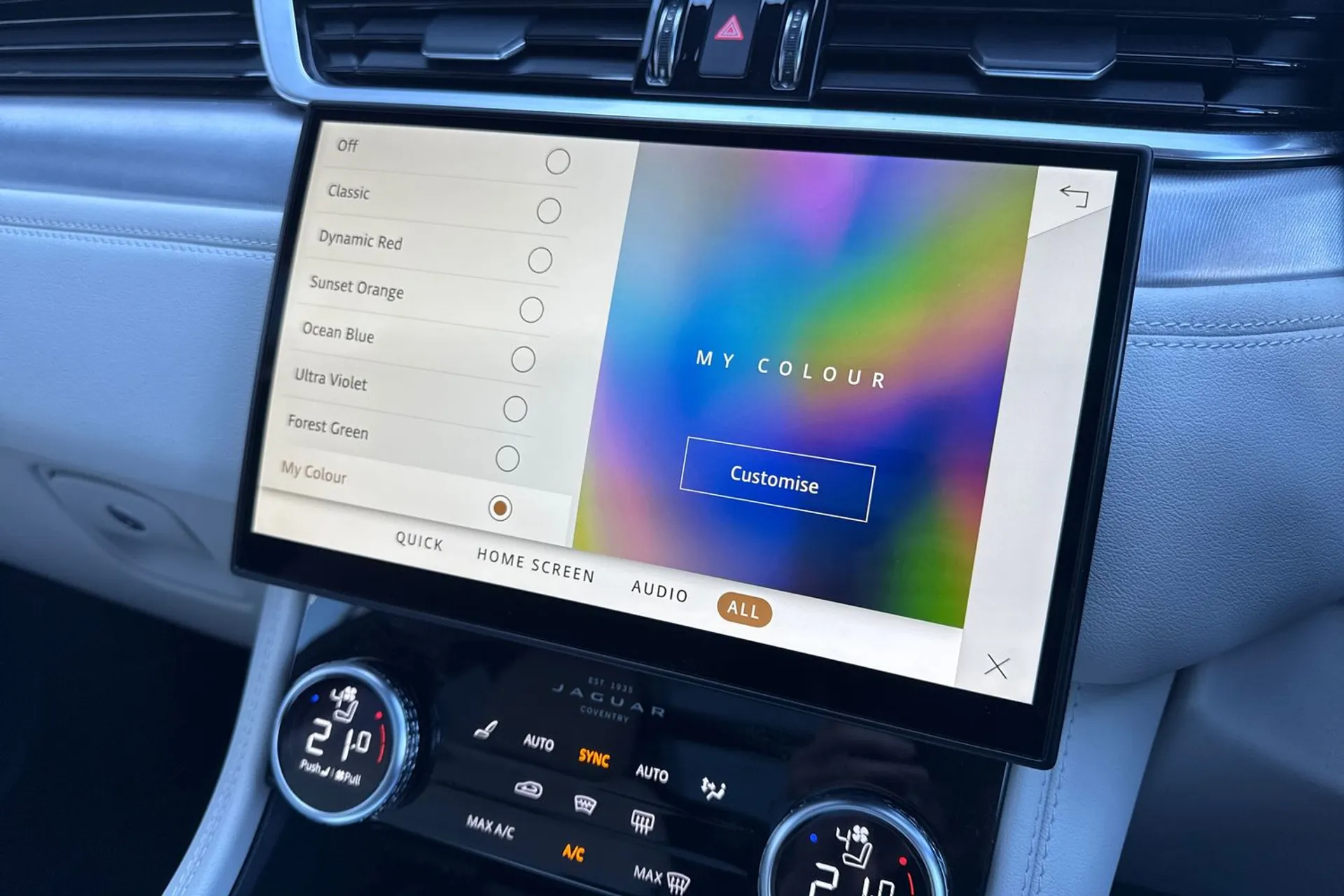 Jaguar F-PACE thumbnail image number 59