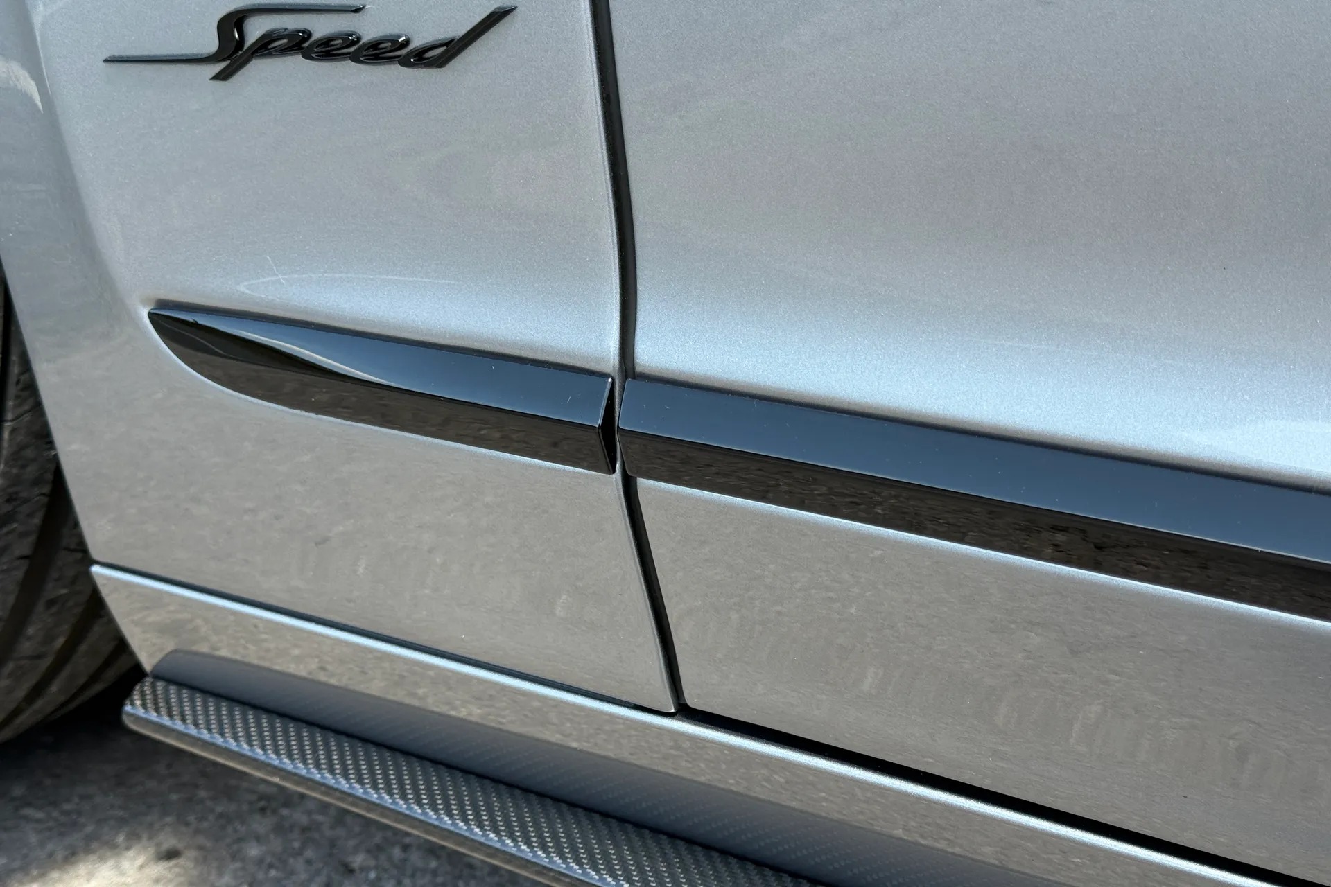 Bentley FLYING SPUR thumbnail image number 18
