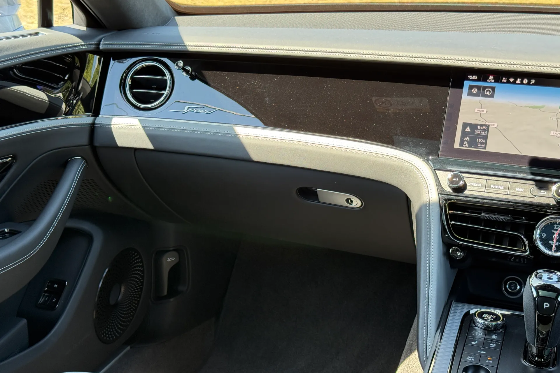 Bentley FLYING SPUR thumbnail image number 41