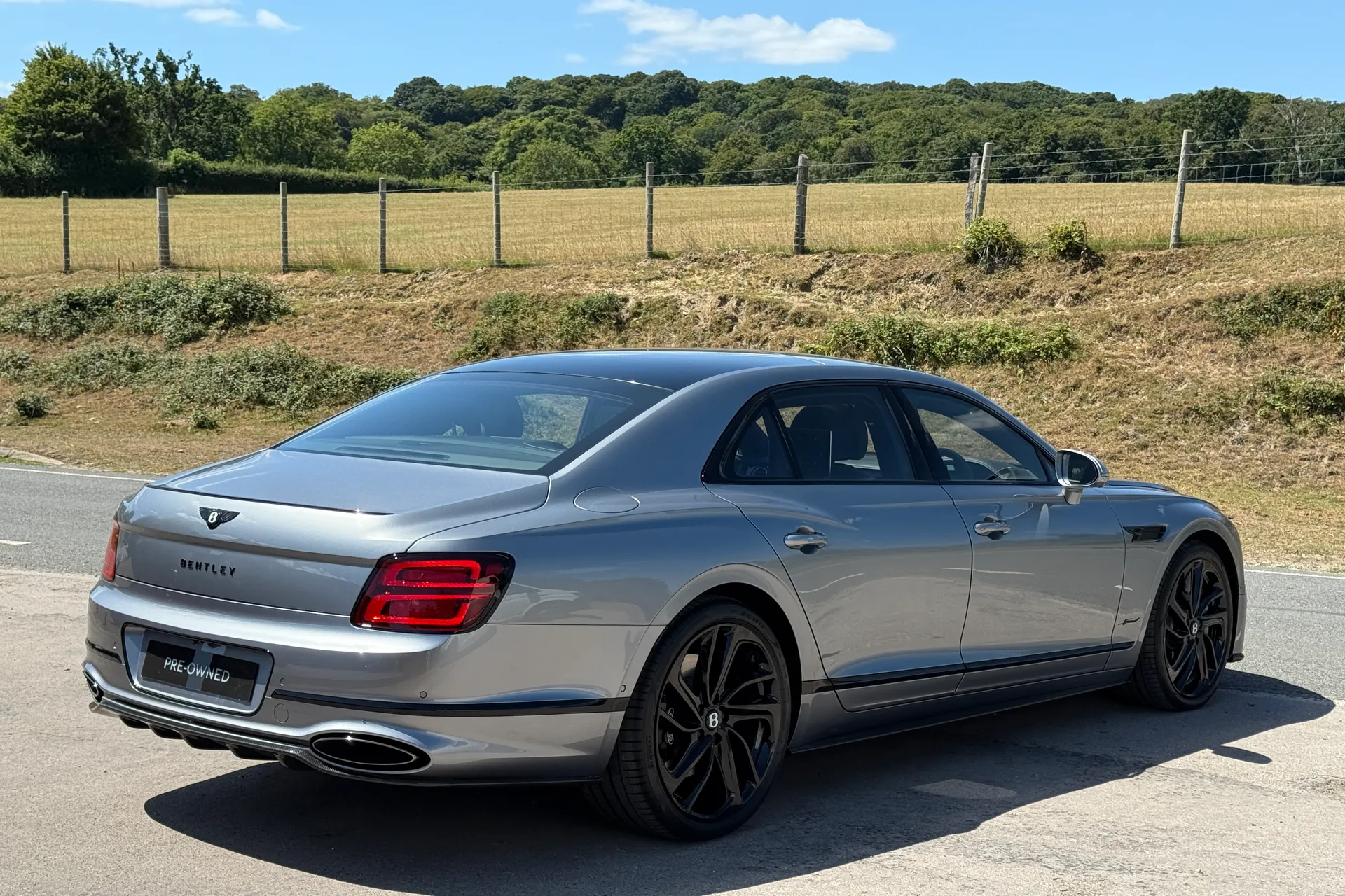 Bentley FLYING SPUR thumbnail image number 11