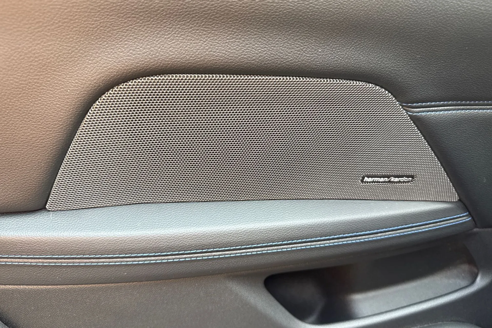 BMW 4 SERIES thumbnail image number 43