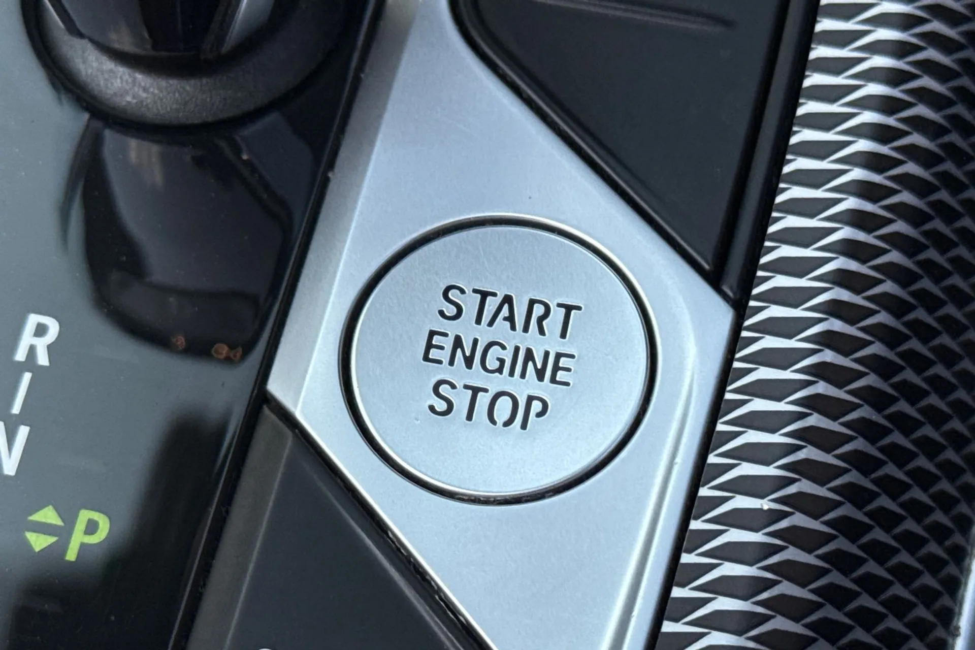 BMW 4 SERIES thumbnail image number 53