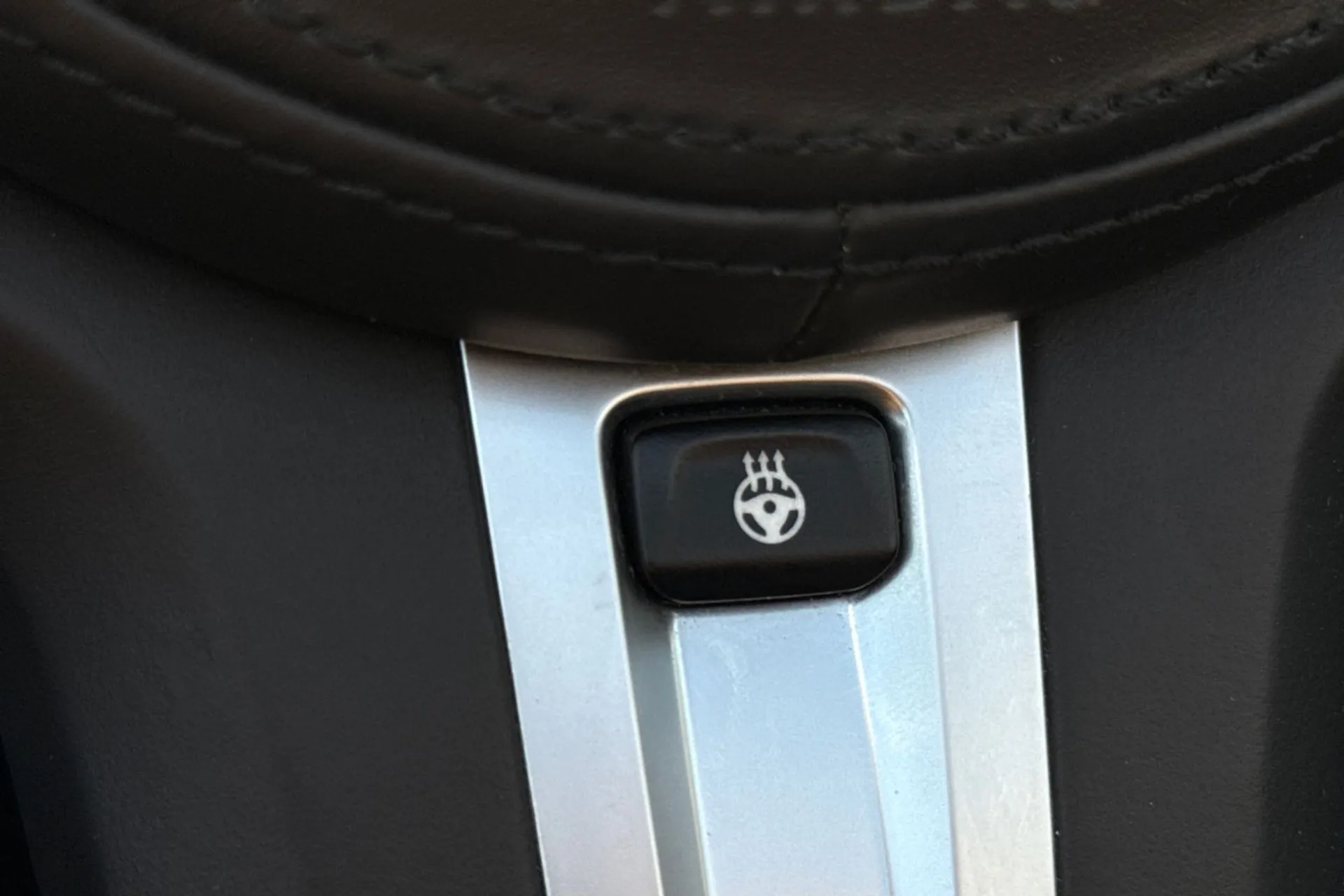 BMW 4 SERIES thumbnail image number 57