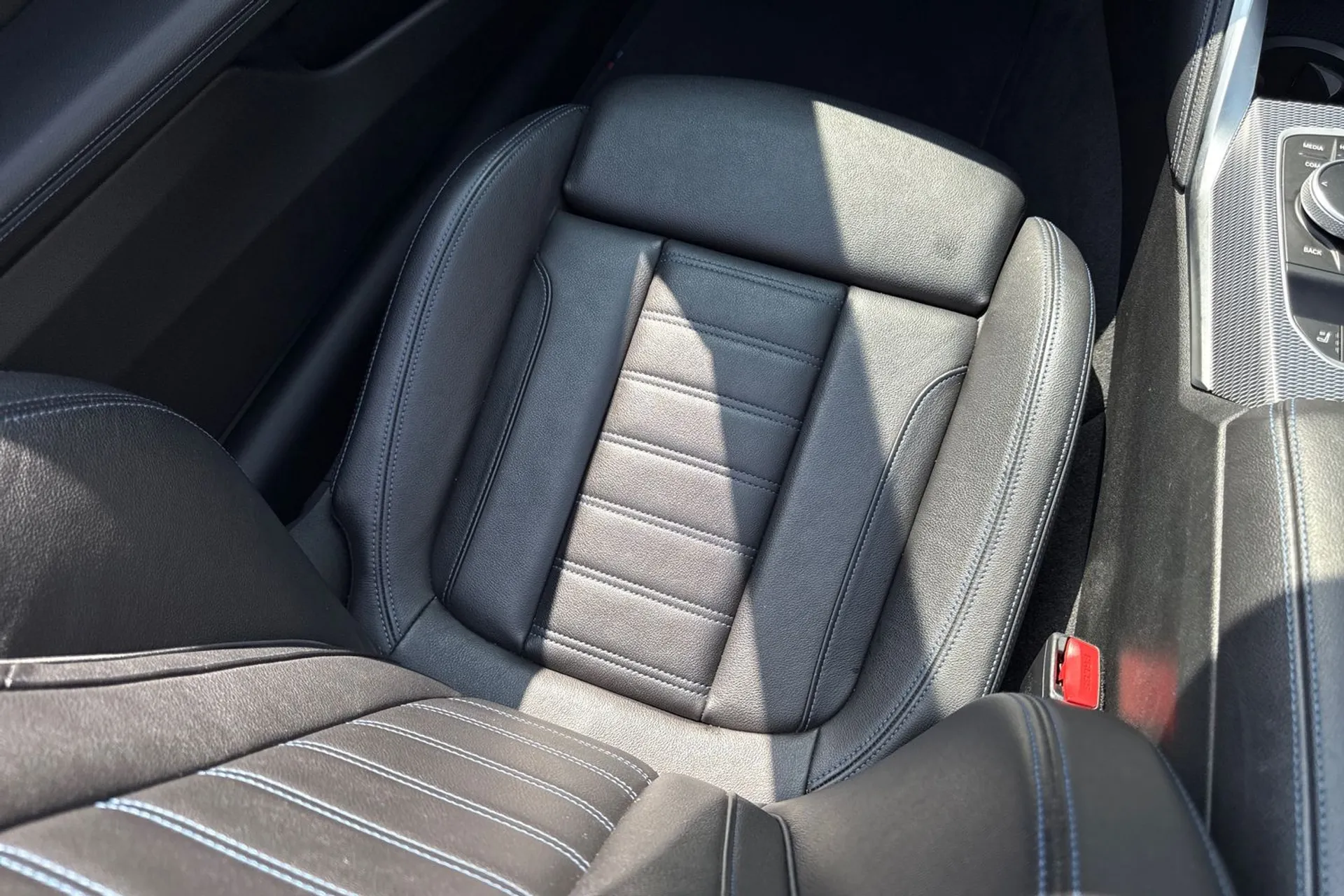 BMW 4 SERIES thumbnail image number 34