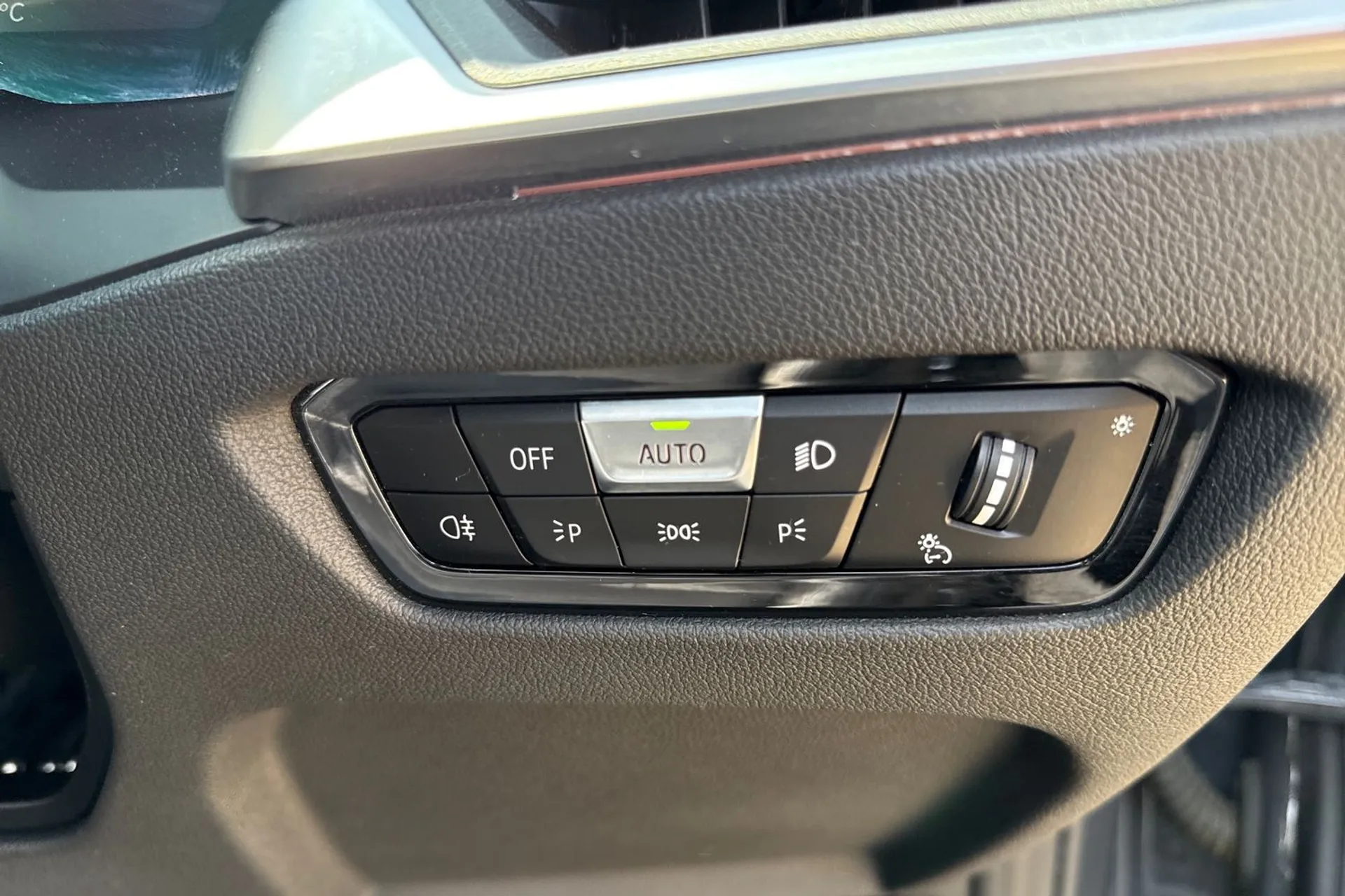 BMW 4 SERIES thumbnail image number 51