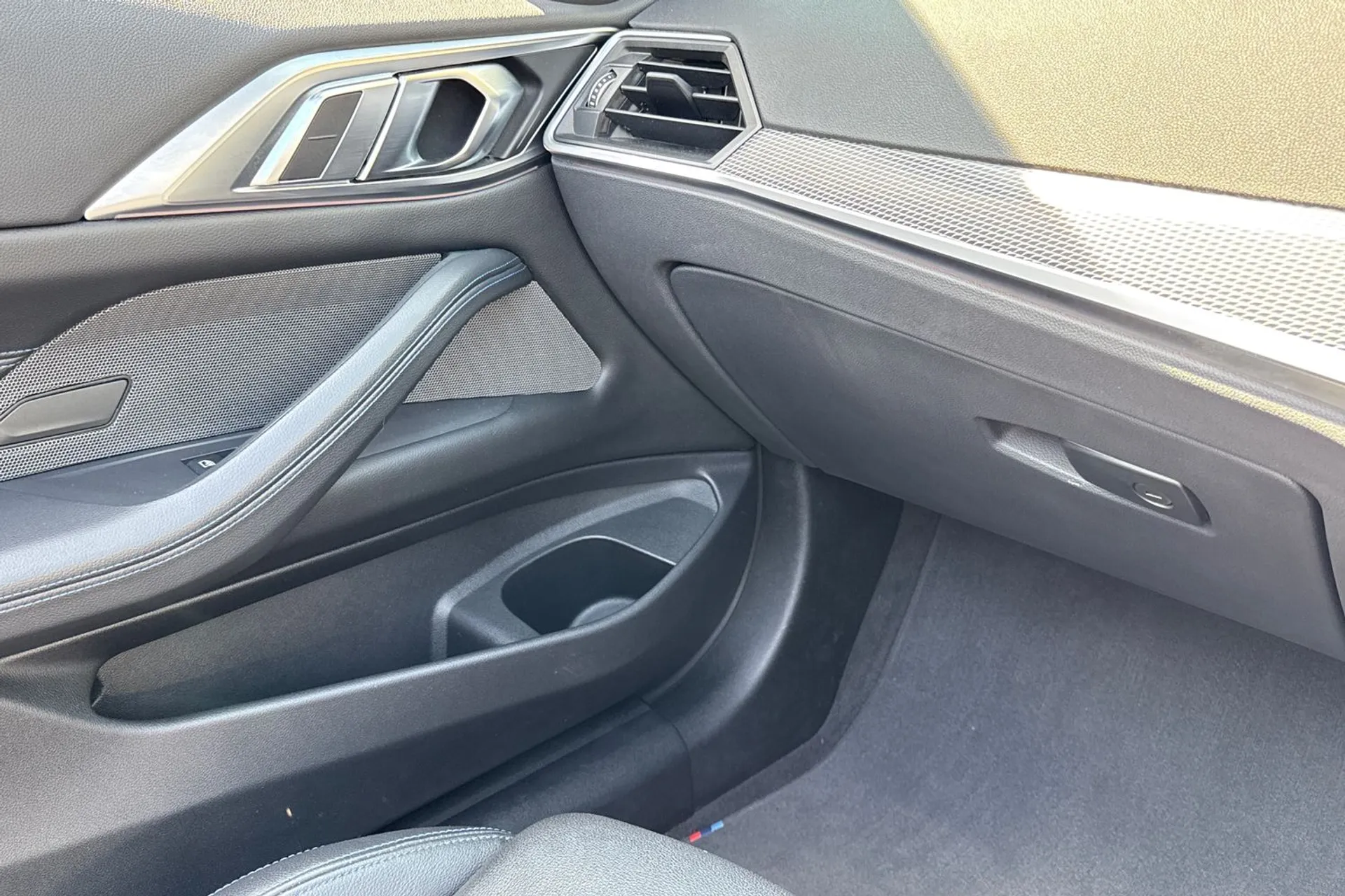 BMW 4 SERIES thumbnail image number 55