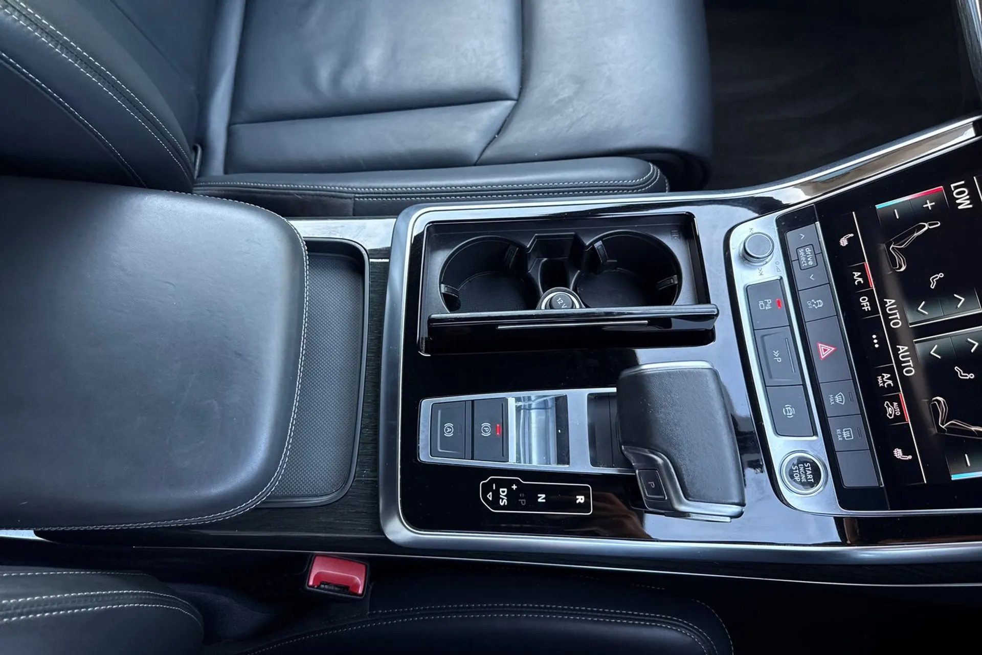 Audi Q7 thumbnail image number 42