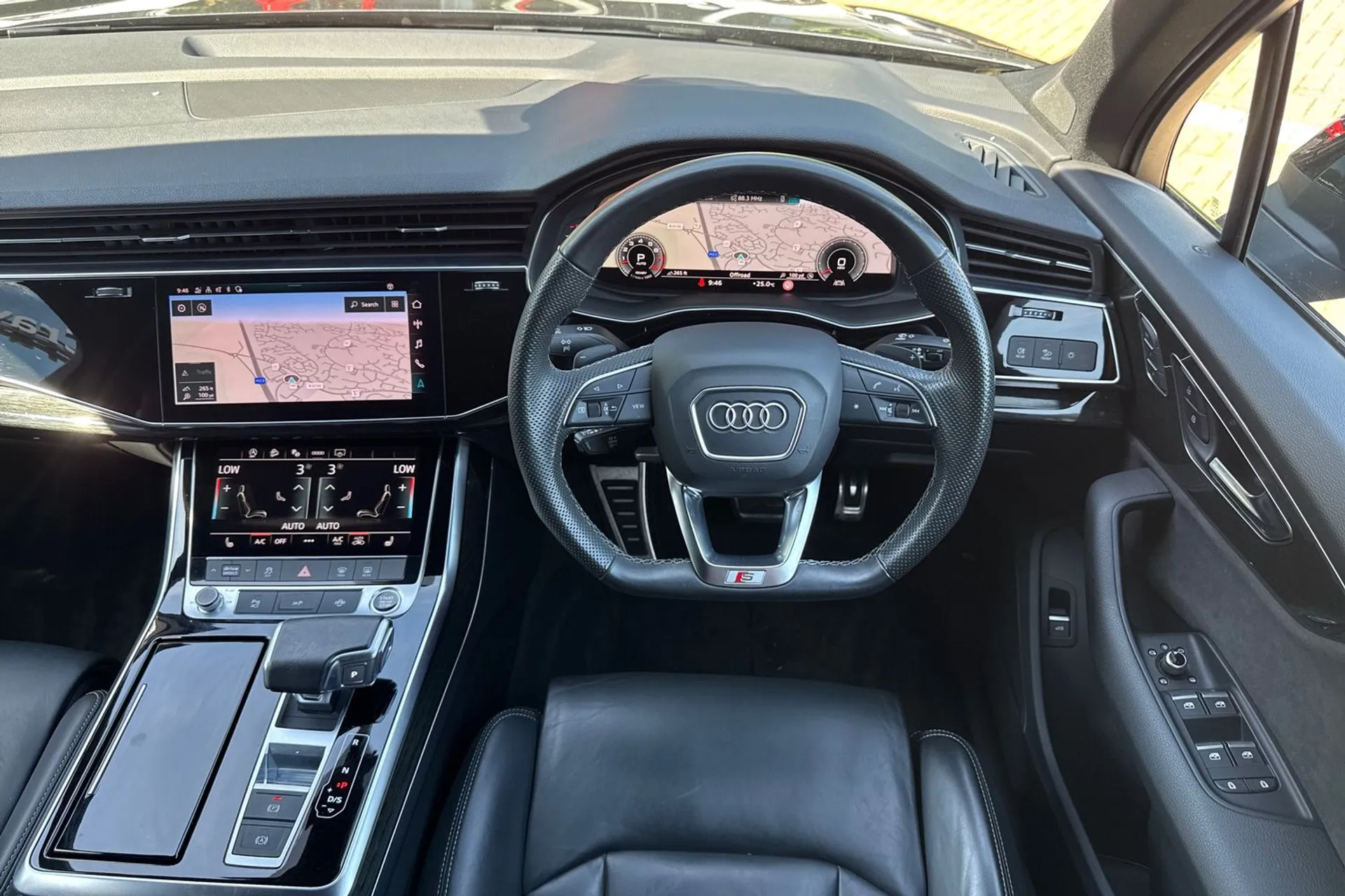 Audi Q7 thumbnail image number 34
