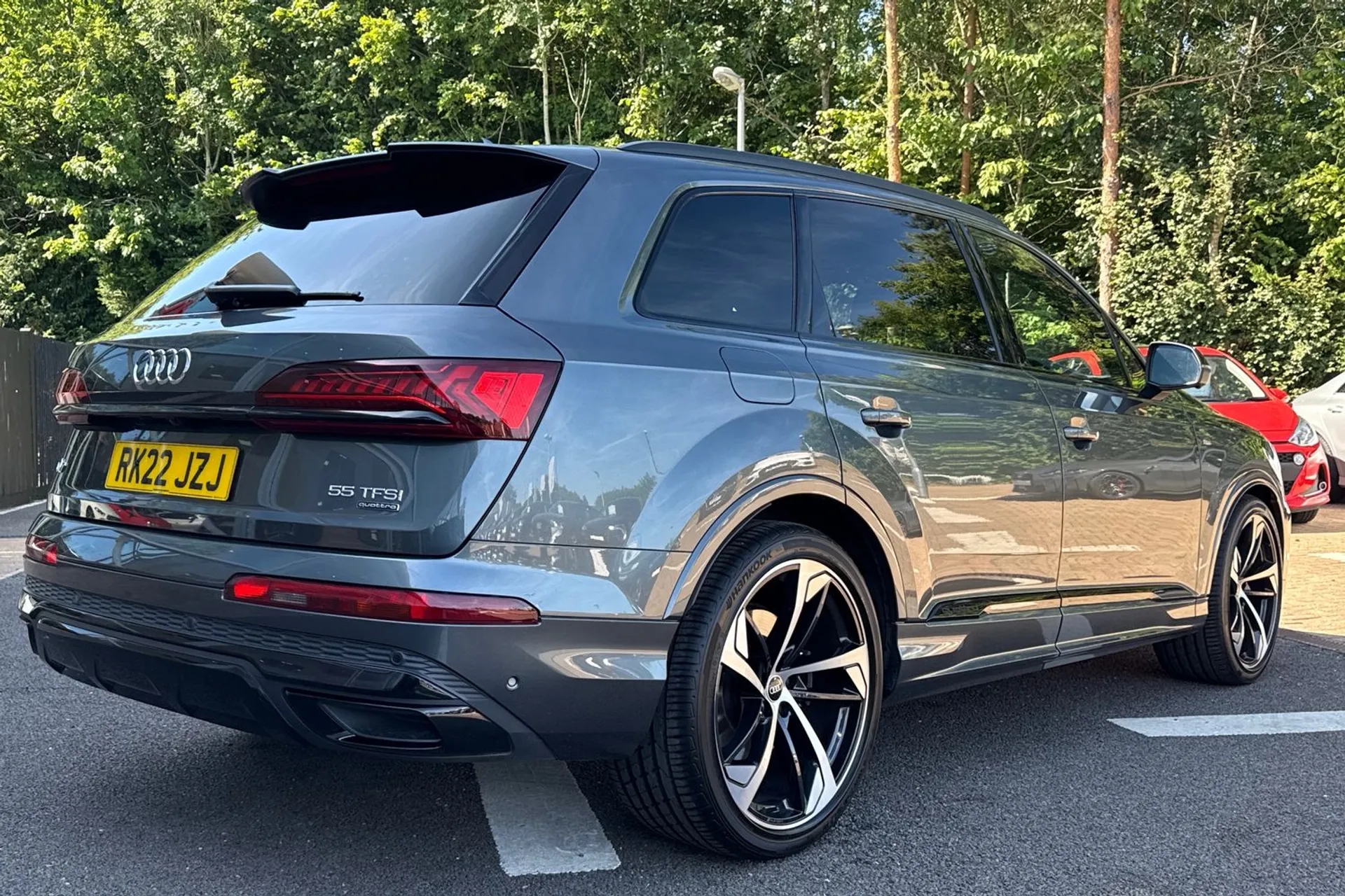Audi Q7 thumbnail image number 6