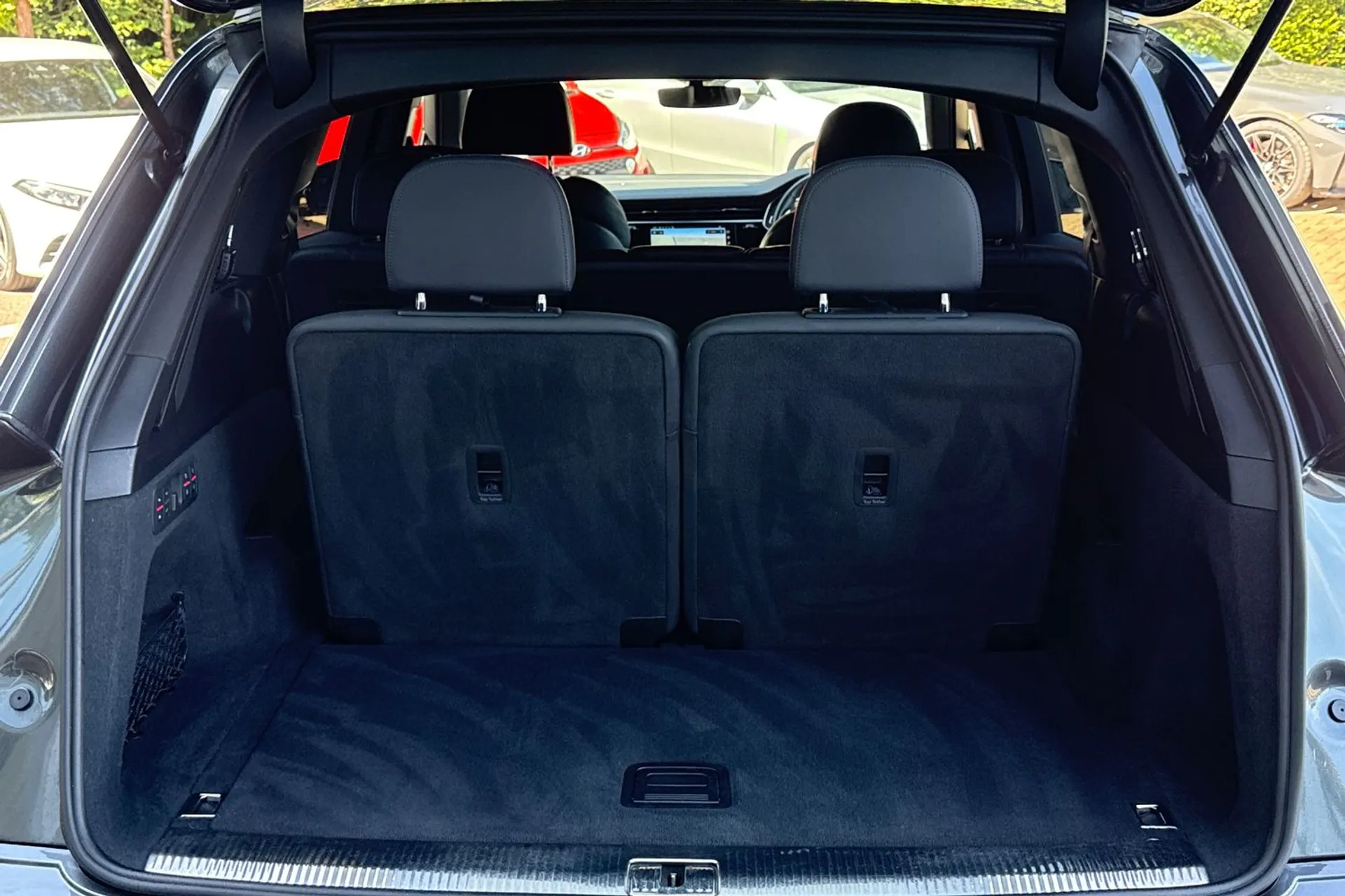 Audi Q7 thumbnail image number 51