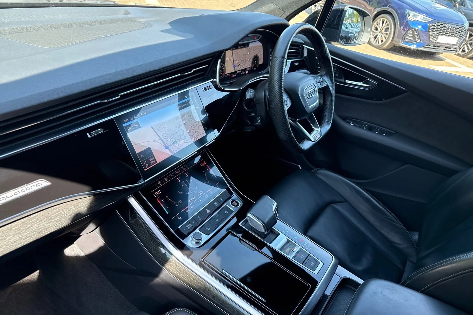 Audi Q7 thumbnail image number 26