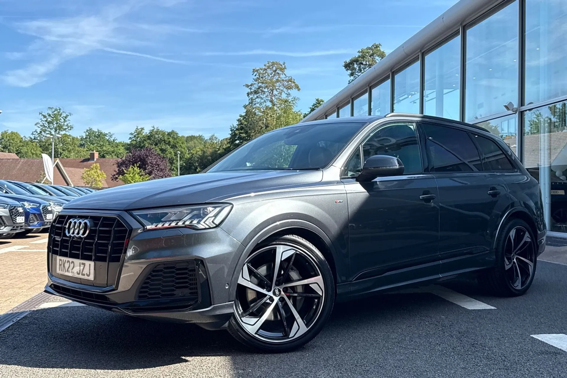 Audi Q7 thumbnail image number 10
