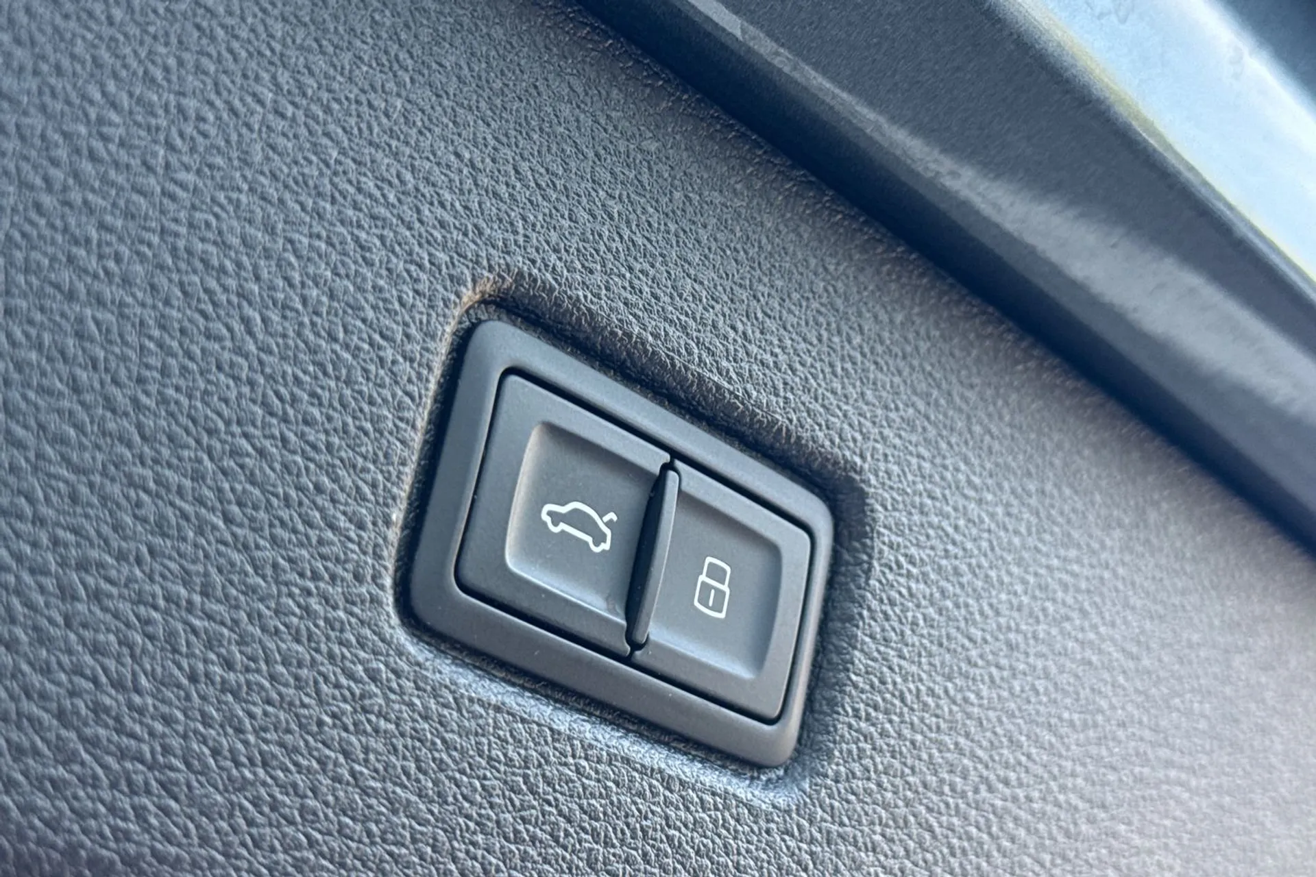 Audi Q7 thumbnail image number 19