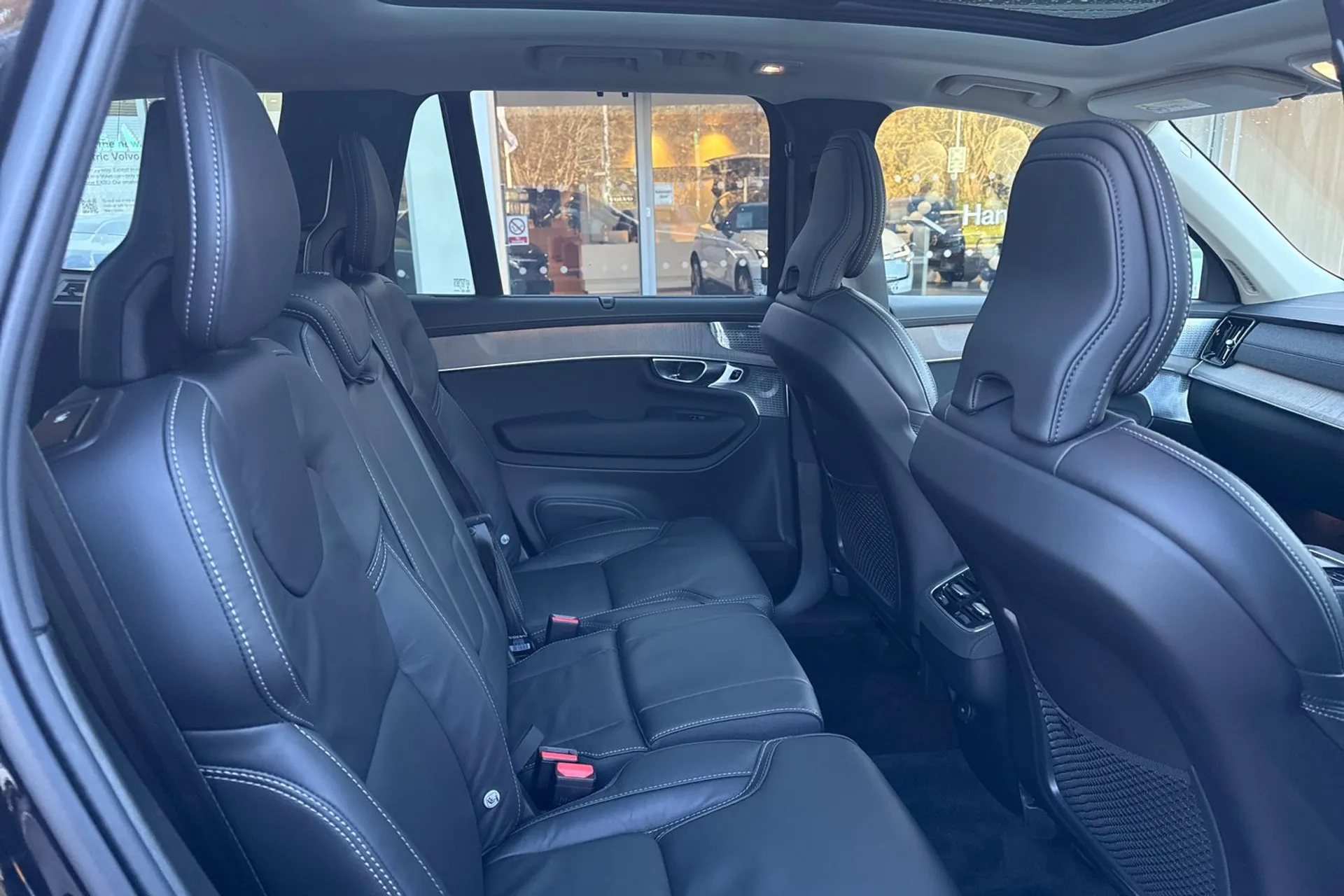 Volvo XC90 thumbnail image number 23