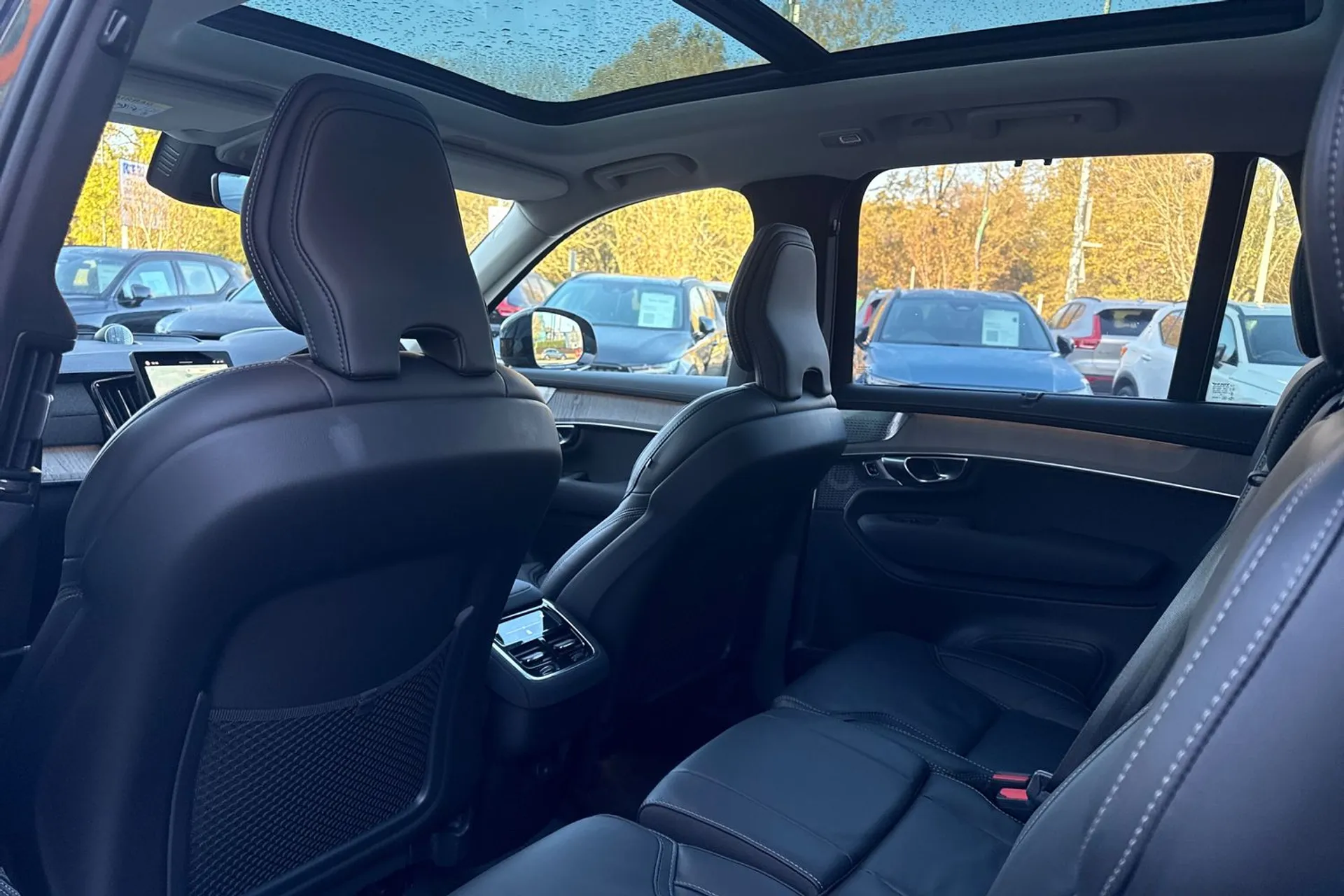 Volvo XC90 thumbnail image number 31