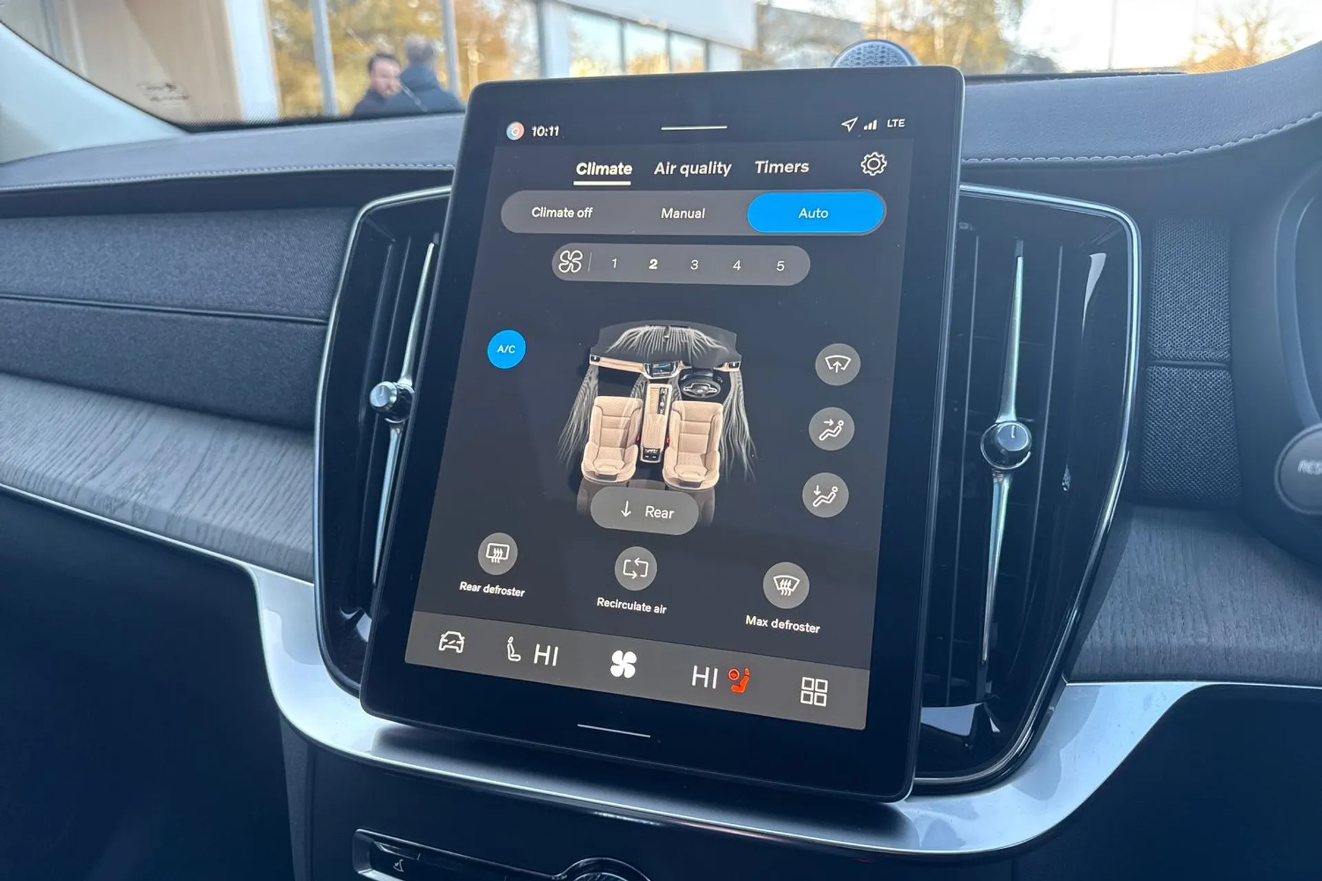 Volvo XC90 thumbnail image number 40