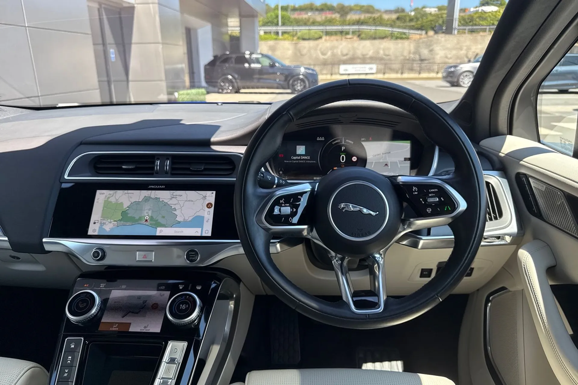 Jaguar I-PACE thumbnail image number 54