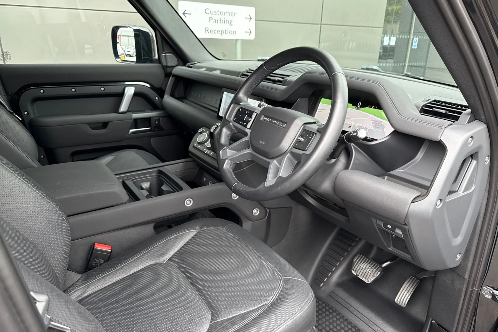 LAND ROVER DEFENDER thumbnail image number 19