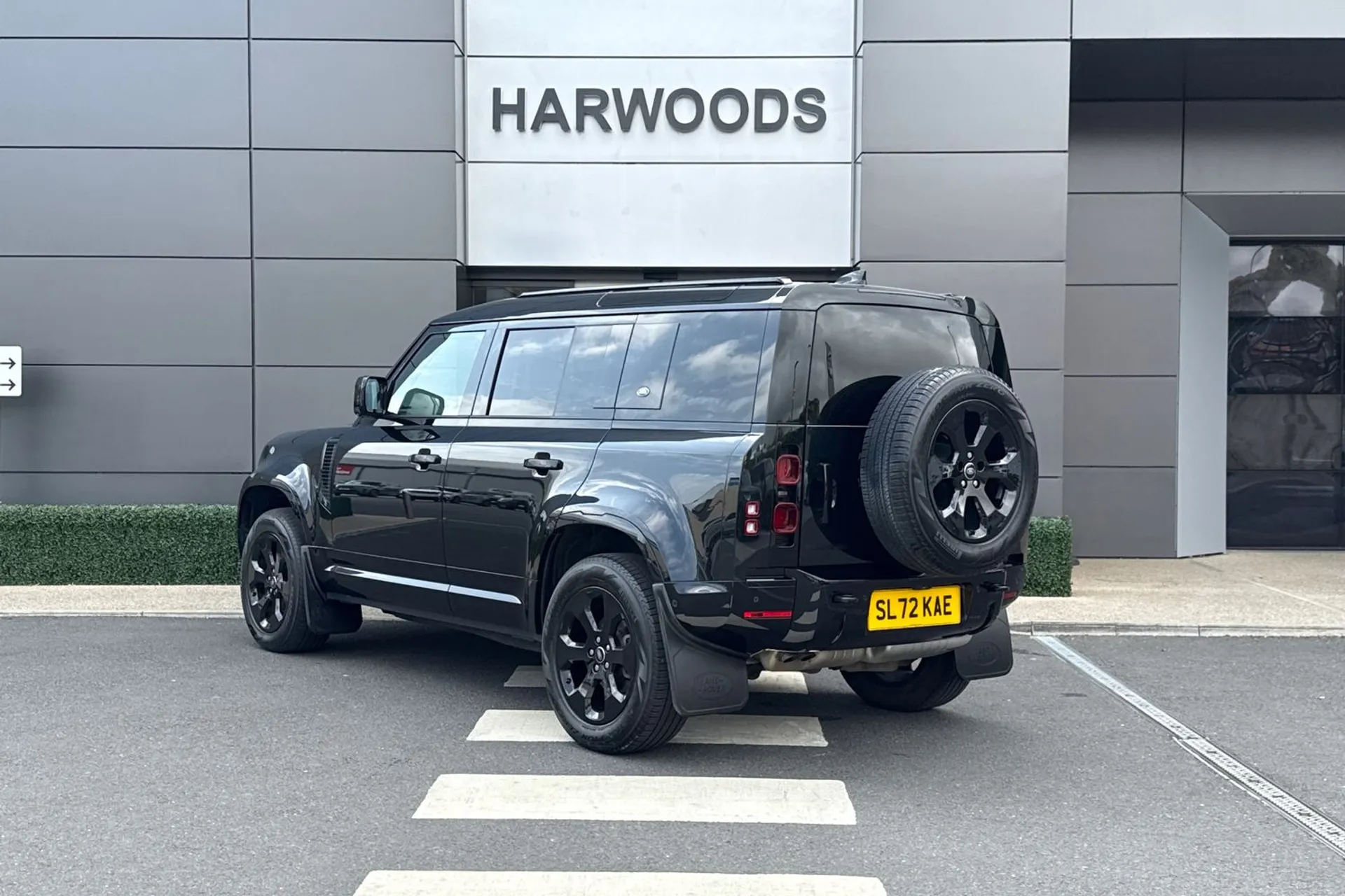 LAND ROVER DEFENDER thumbnail image number 12