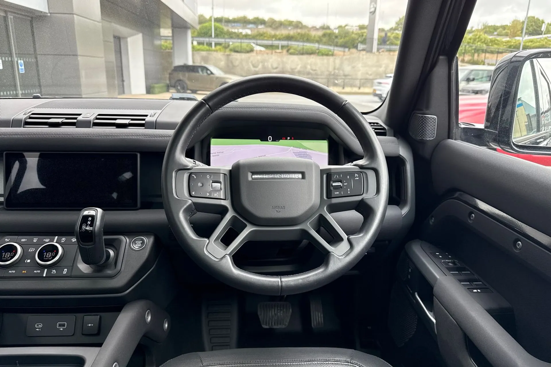 LAND ROVER DEFENDER thumbnail image number 45
