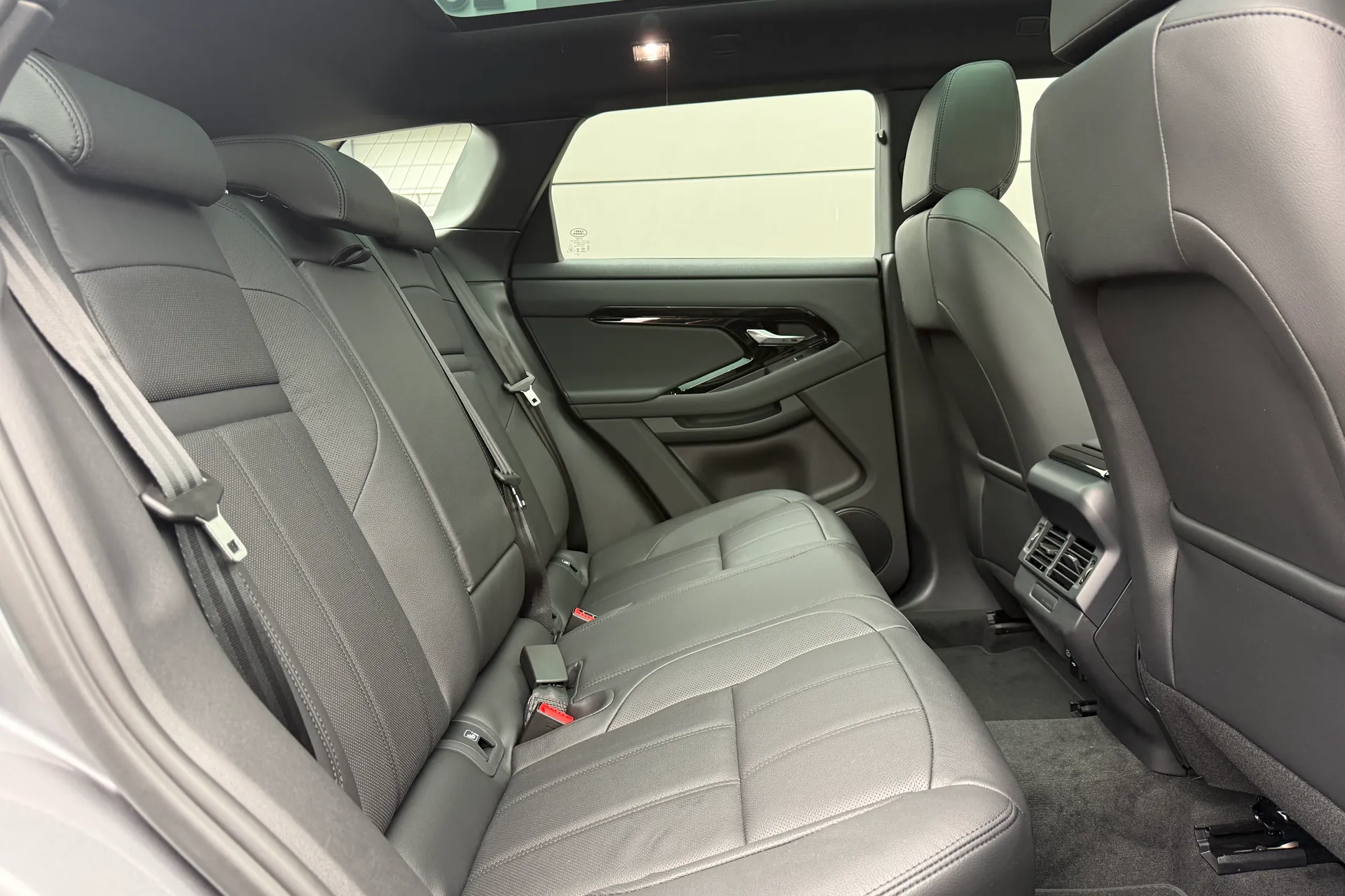 LAND ROVER RANGE ROVER EVOQUE thumbnail image number 20