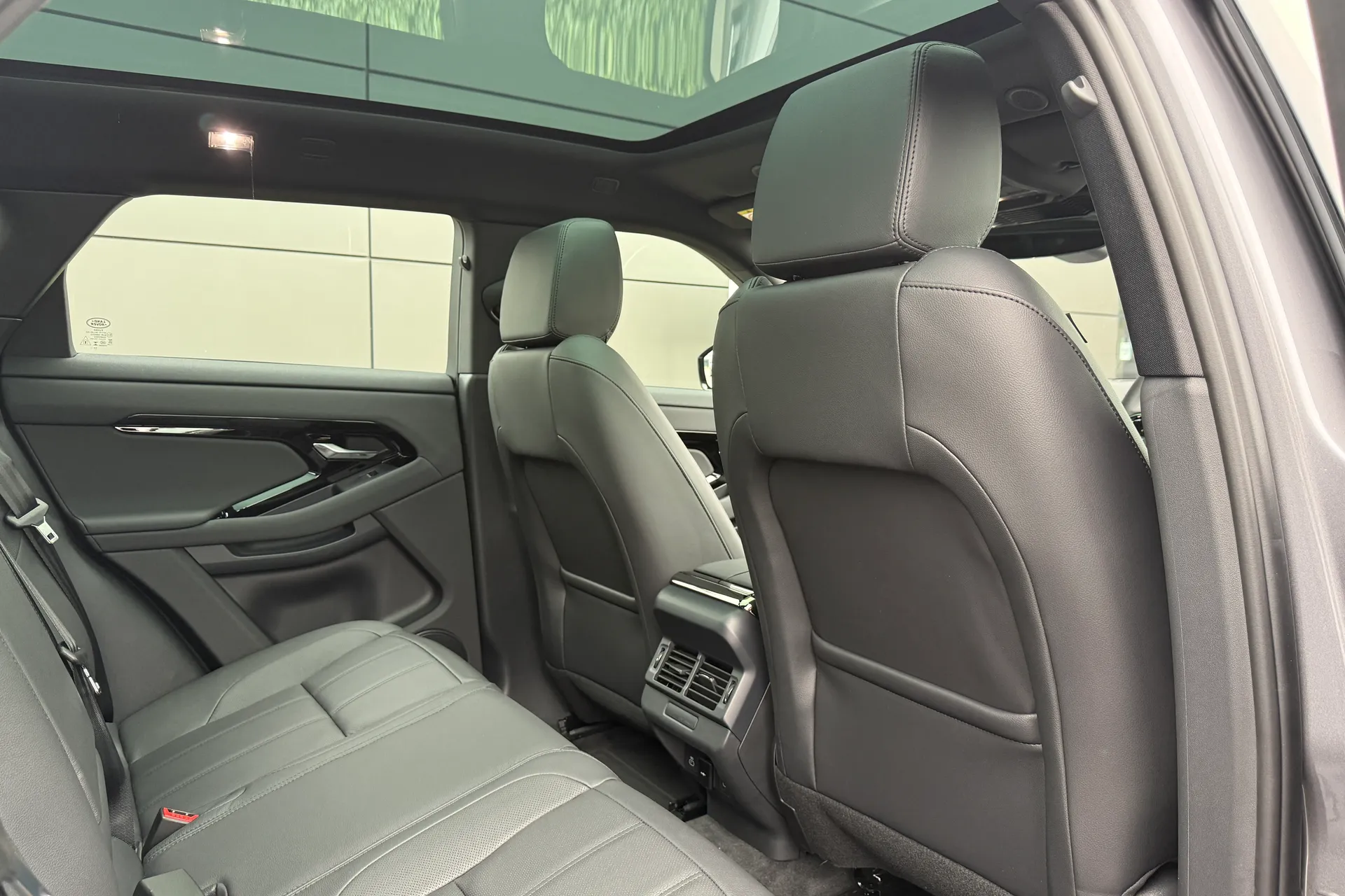 LAND ROVER RANGE ROVER EVOQUE thumbnail image number 43