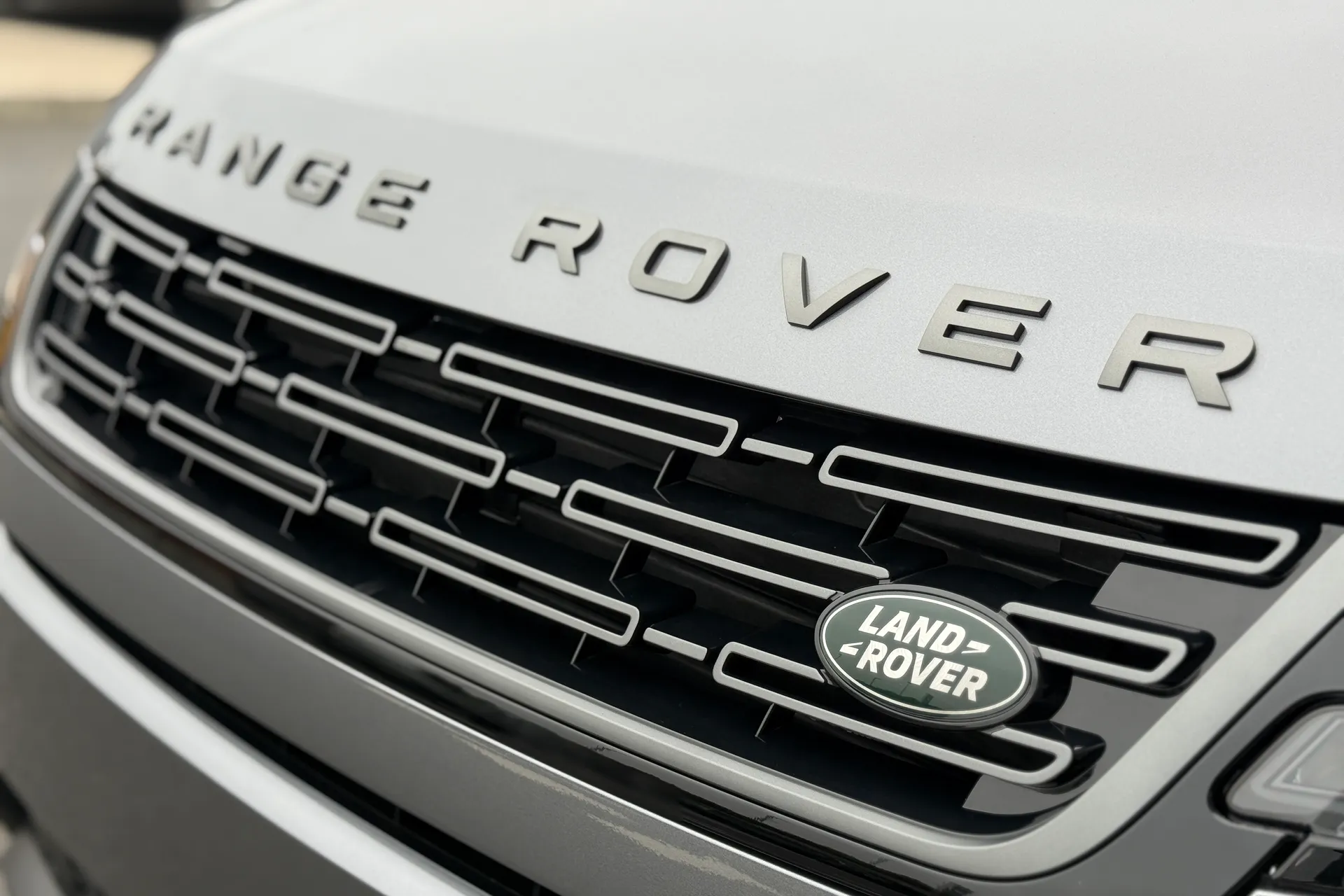 LAND ROVER RANGE ROVER EVOQUE thumbnail image number 21
