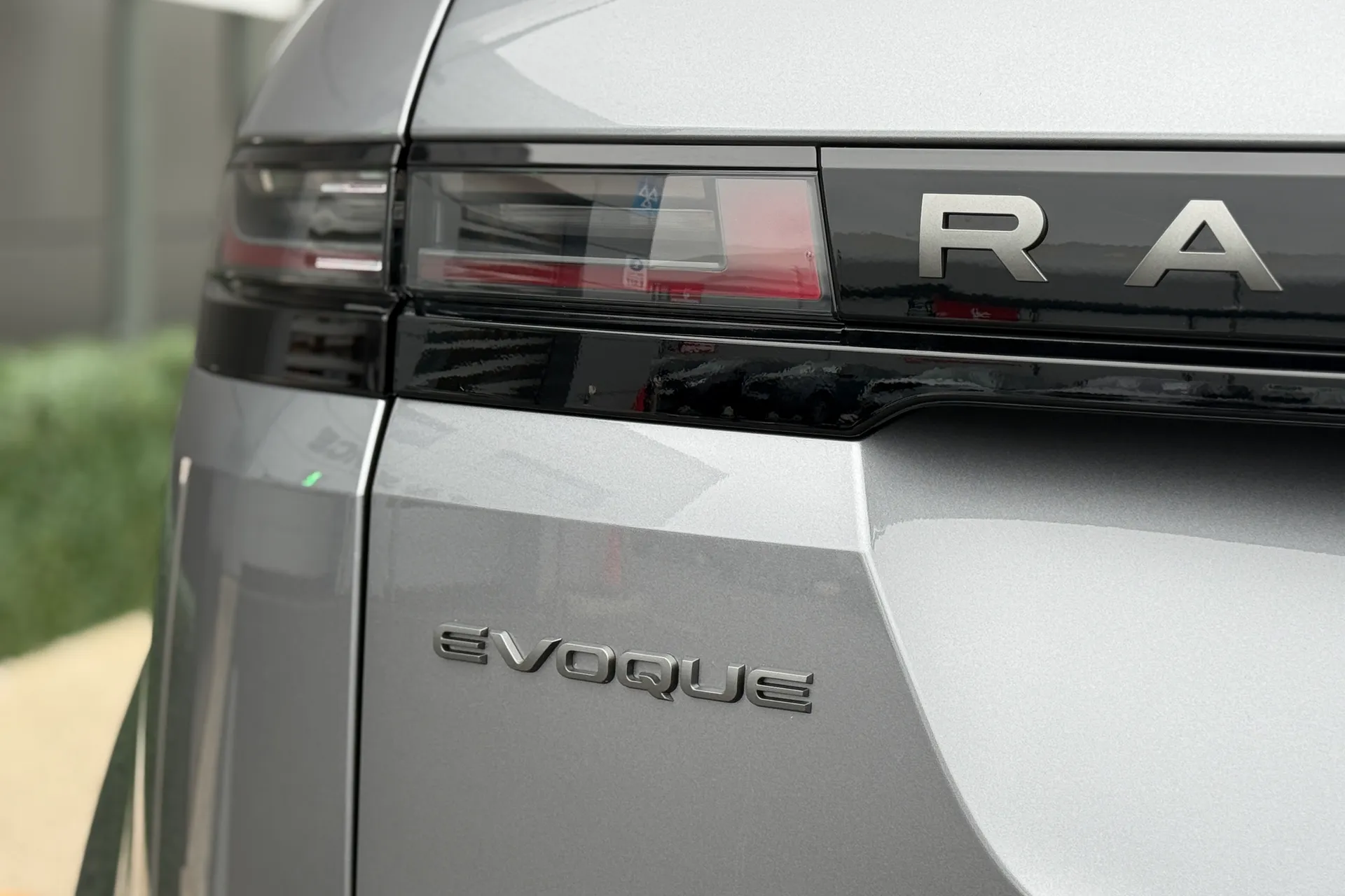 LAND ROVER RANGE ROVER EVOQUE thumbnail image number 27