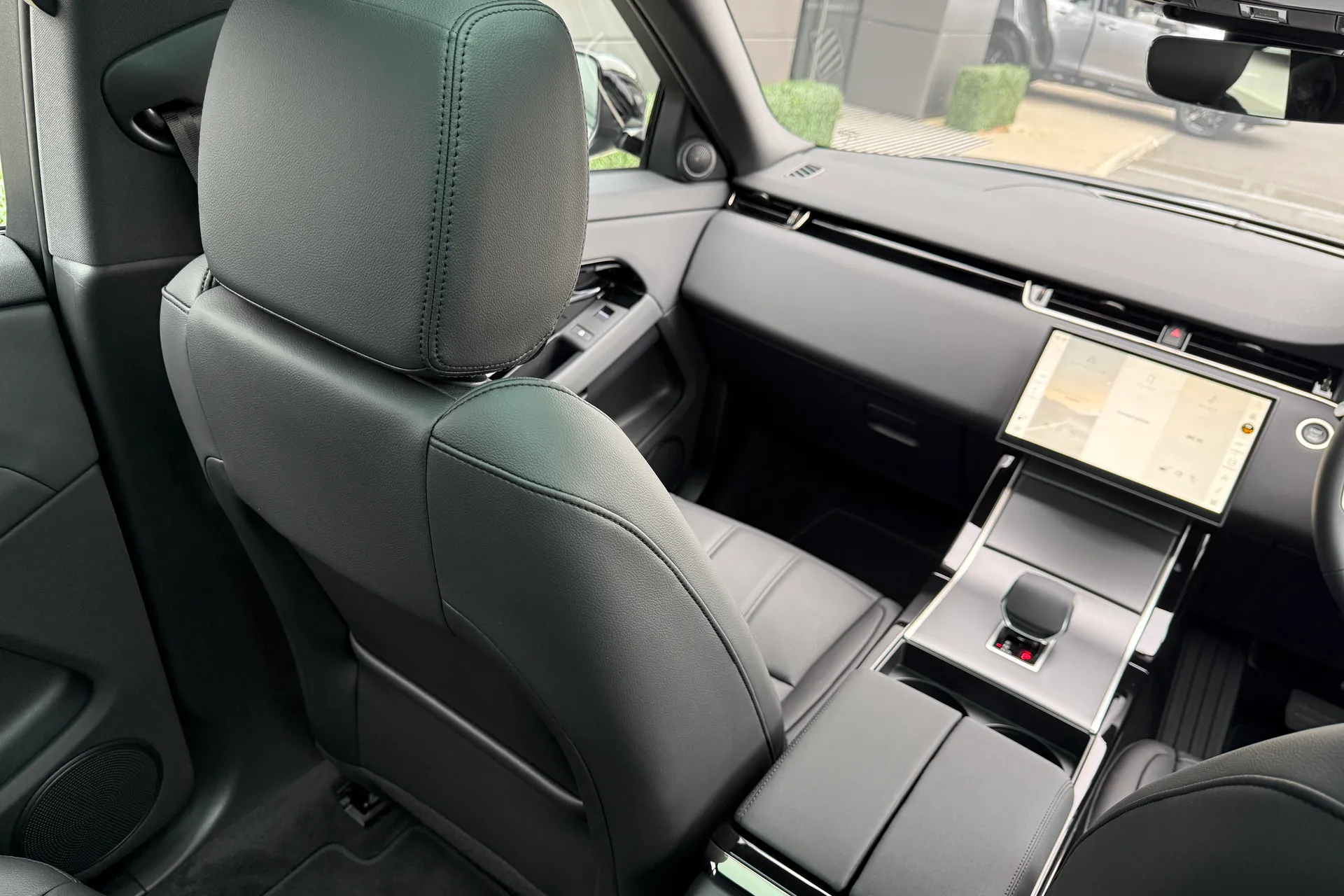 LAND ROVER RANGE ROVER EVOQUE thumbnail image number 50