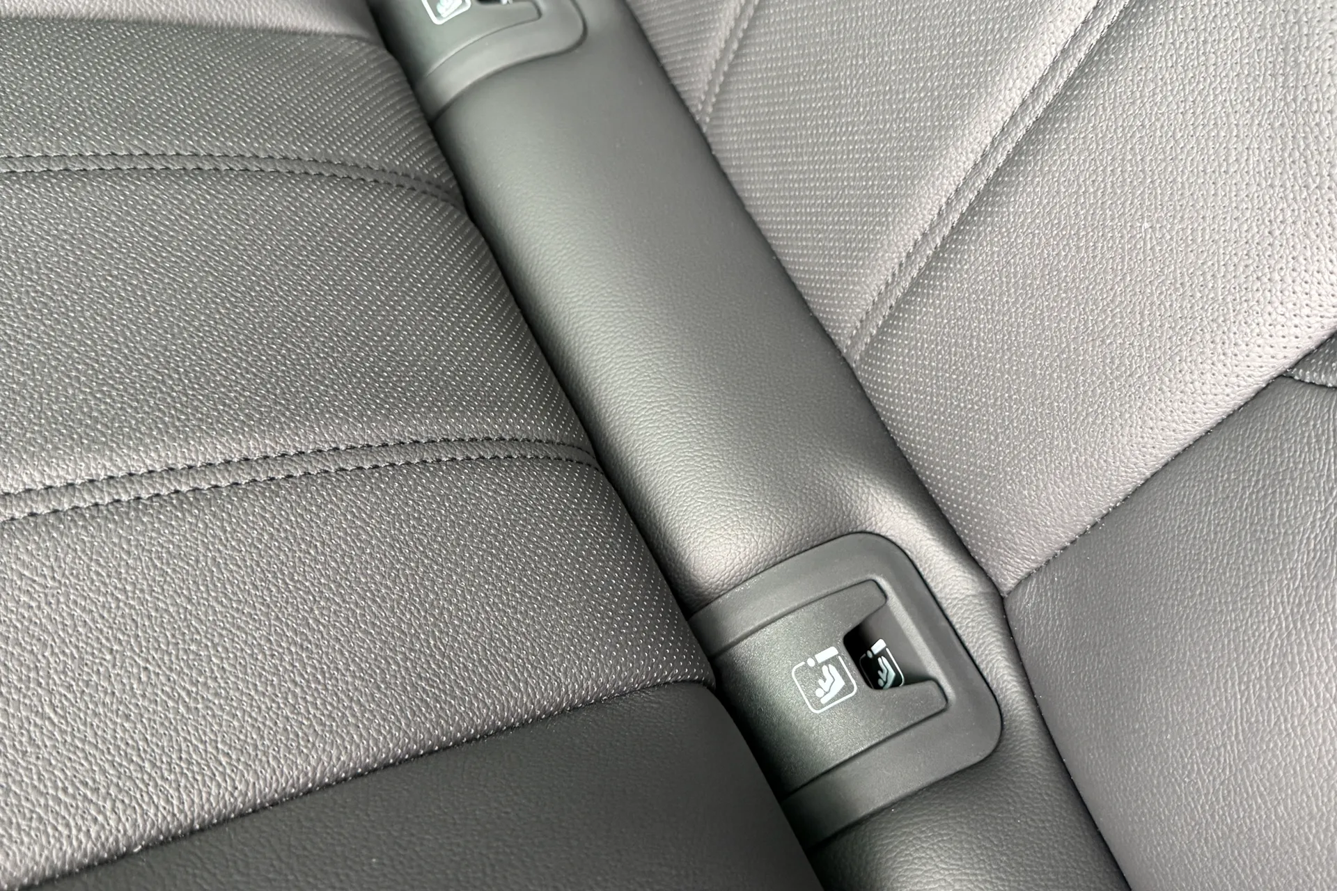 LAND ROVER RANGE ROVER EVOQUE thumbnail image number 42