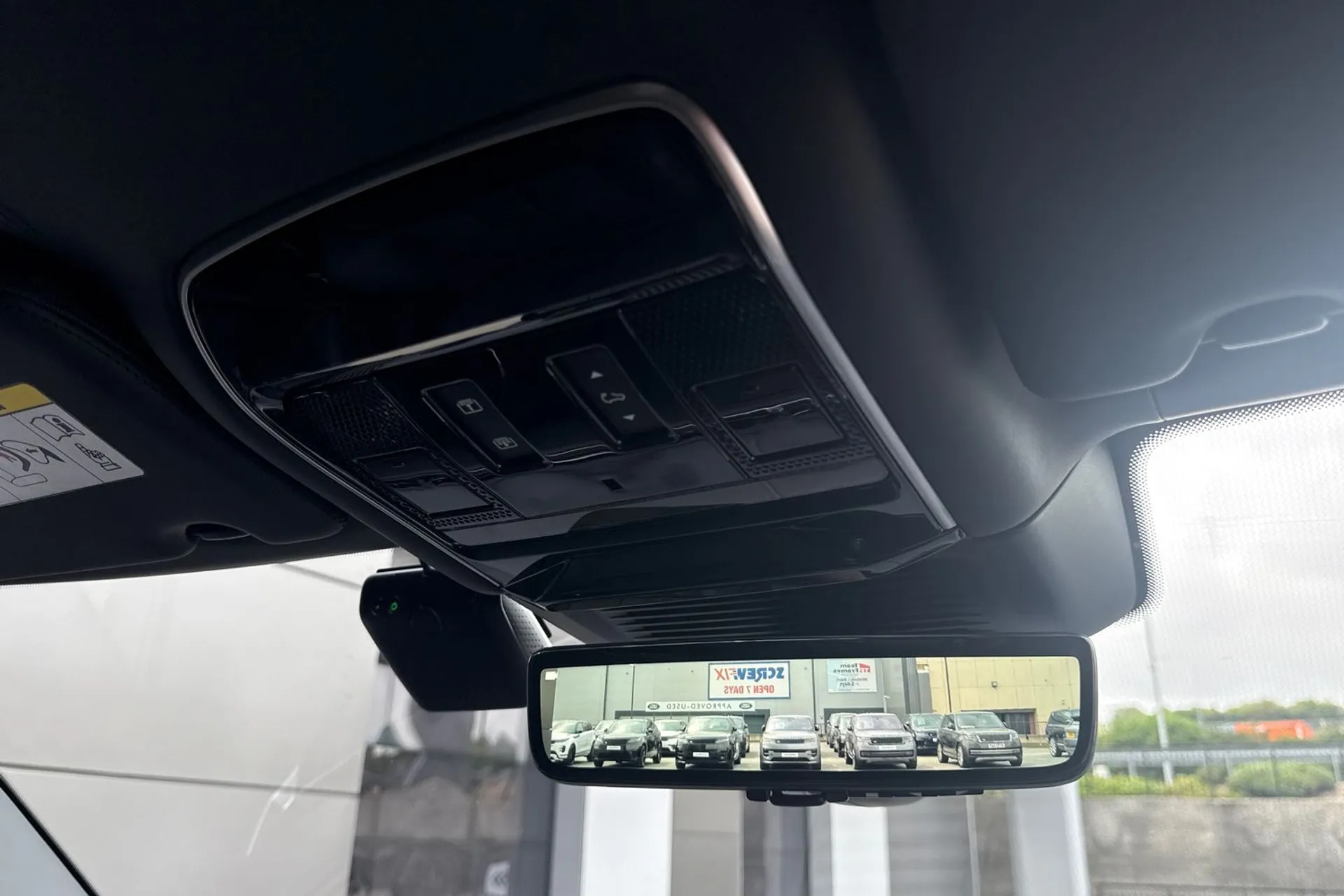 LAND ROVER RANGE ROVER thumbnail image number 38