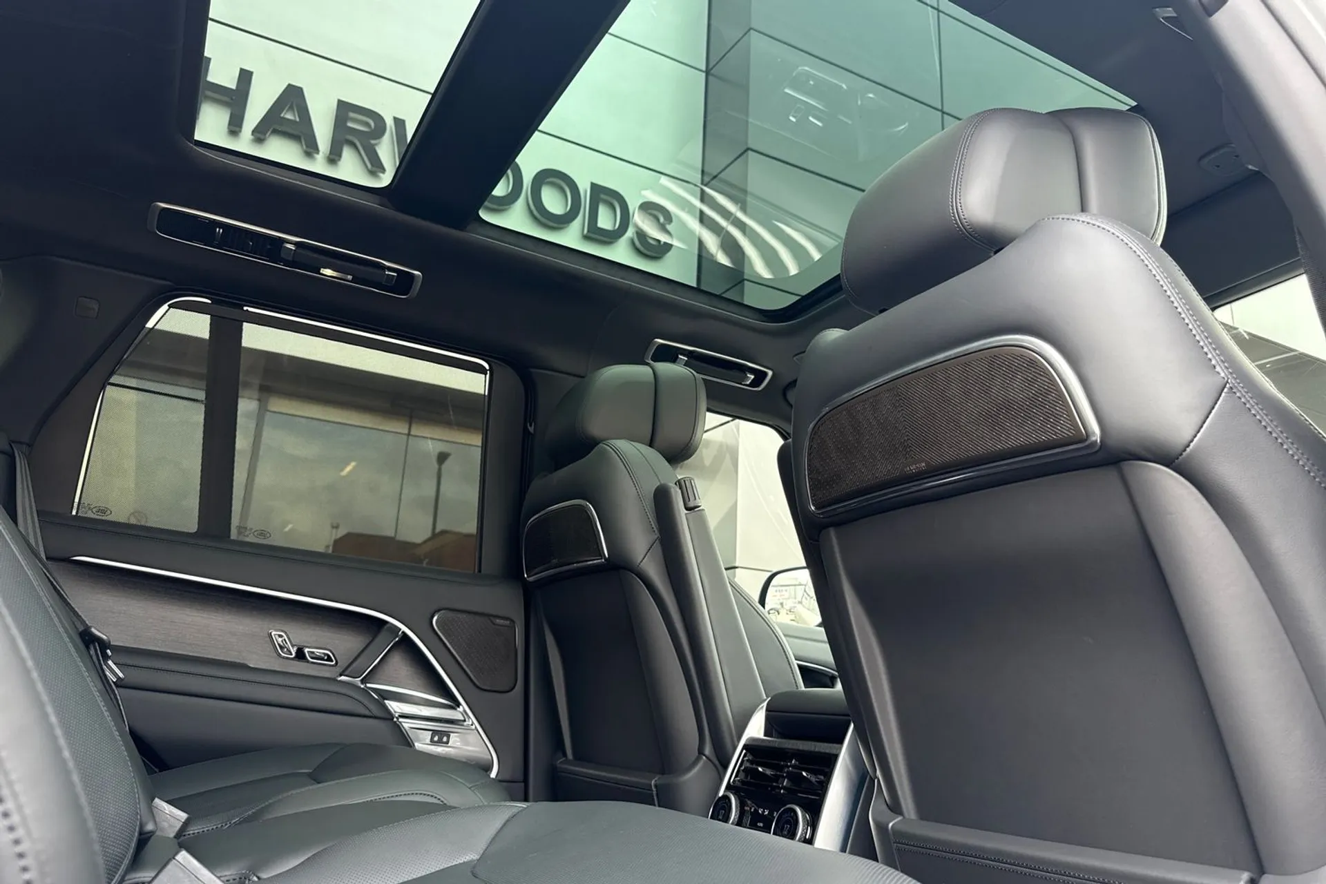 LAND ROVER RANGE ROVER thumbnail image number 50