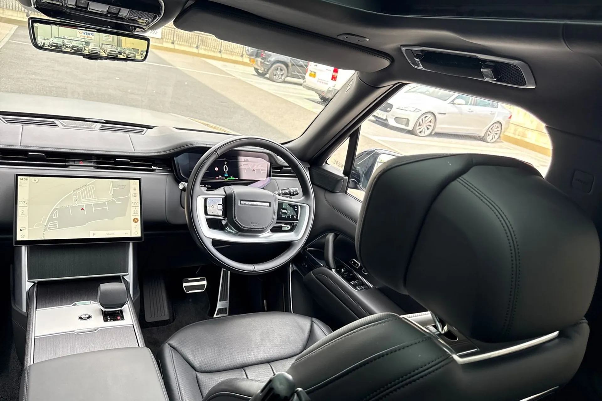 LAND ROVER RANGE ROVER thumbnail image number 34