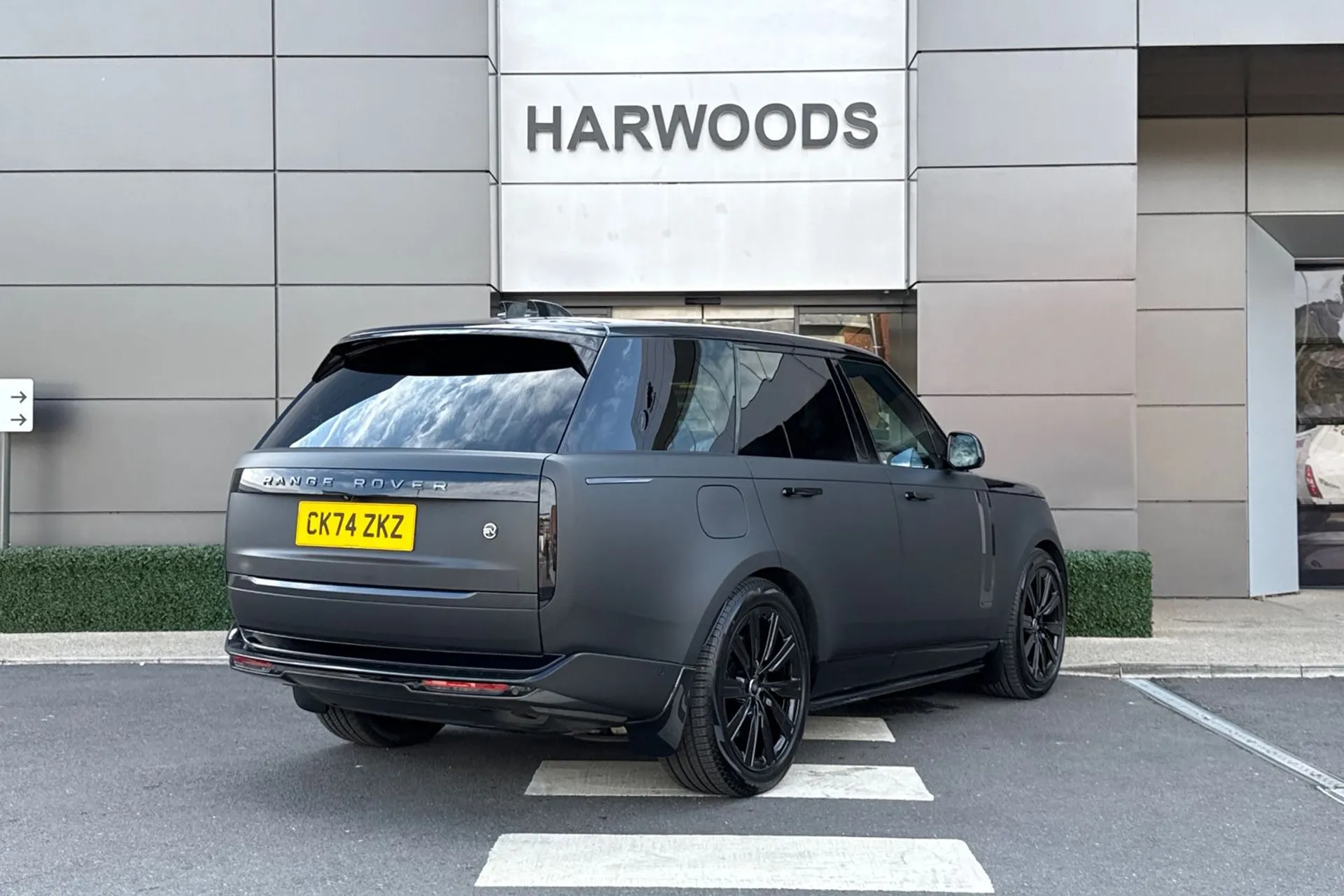 LAND ROVER RANGE ROVER thumbnail image number 6
